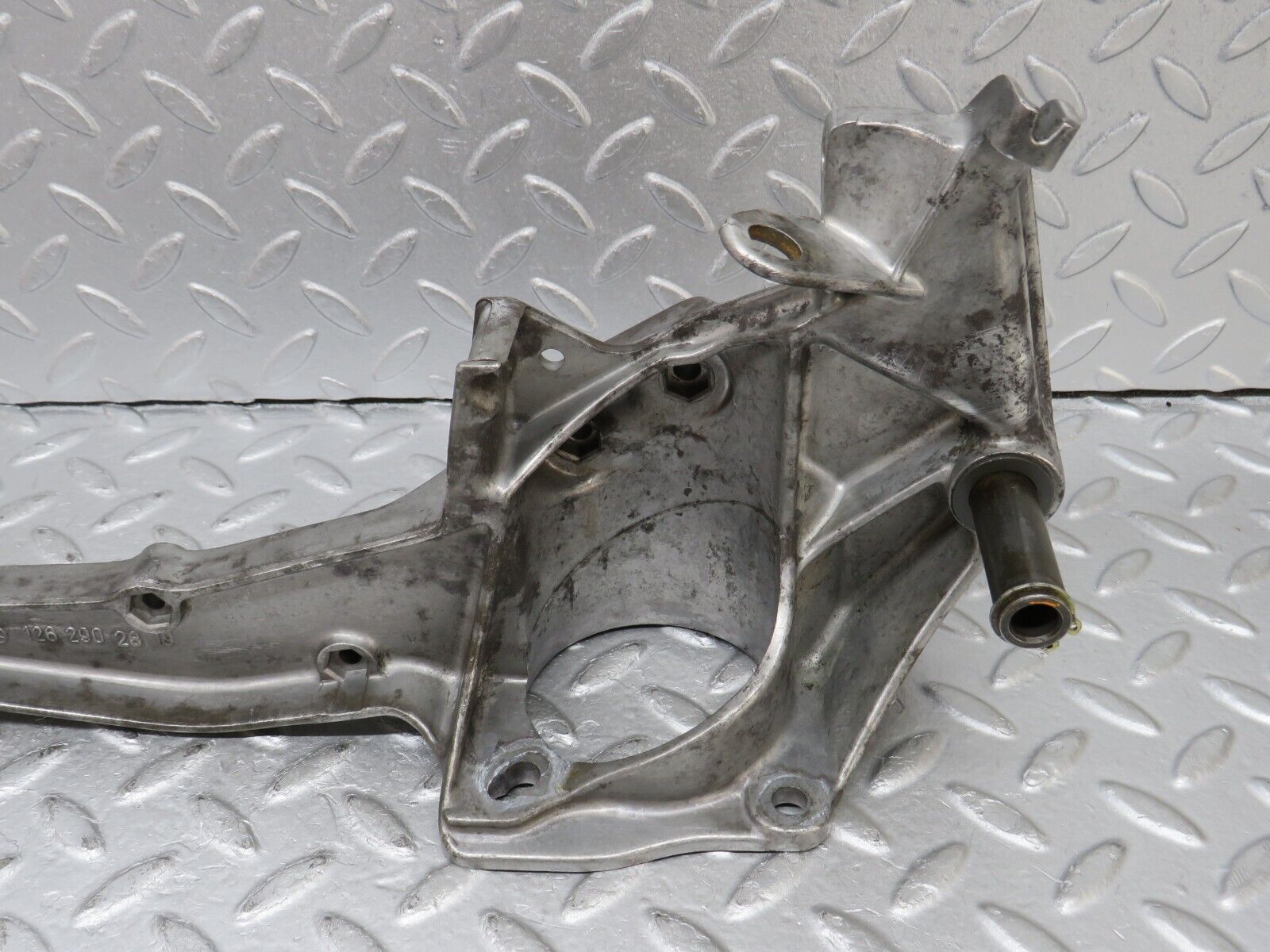 36161 Mercedes-Benz W126 420SE Brake Pedal Bracket 1262902819