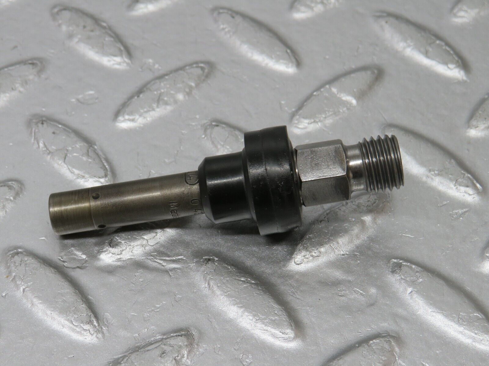 33687 Mercedes-Benz W201 190E 2.0L Fuel Injector Bosch 0437502010