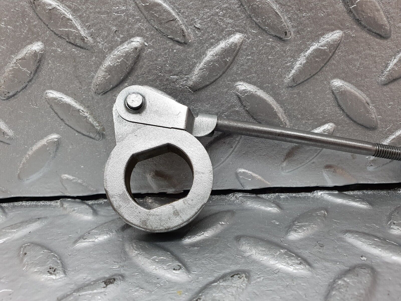 41452 Mercedes-Benz W124 200E Belt Tensioner Rod