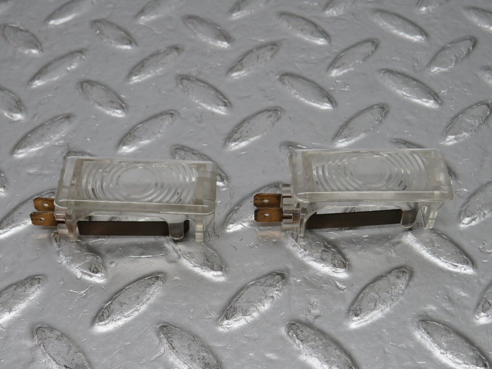 32466 Mercedes-Benz S124 300TE Wagon Under Dash Footwell Light 1248200401