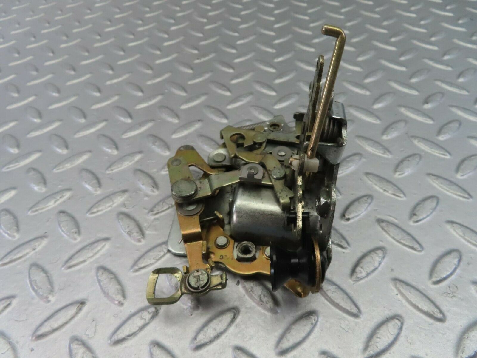 9973 Mercedes-Benz C123 230CE Coupe Front Left Door Lock Mechanism