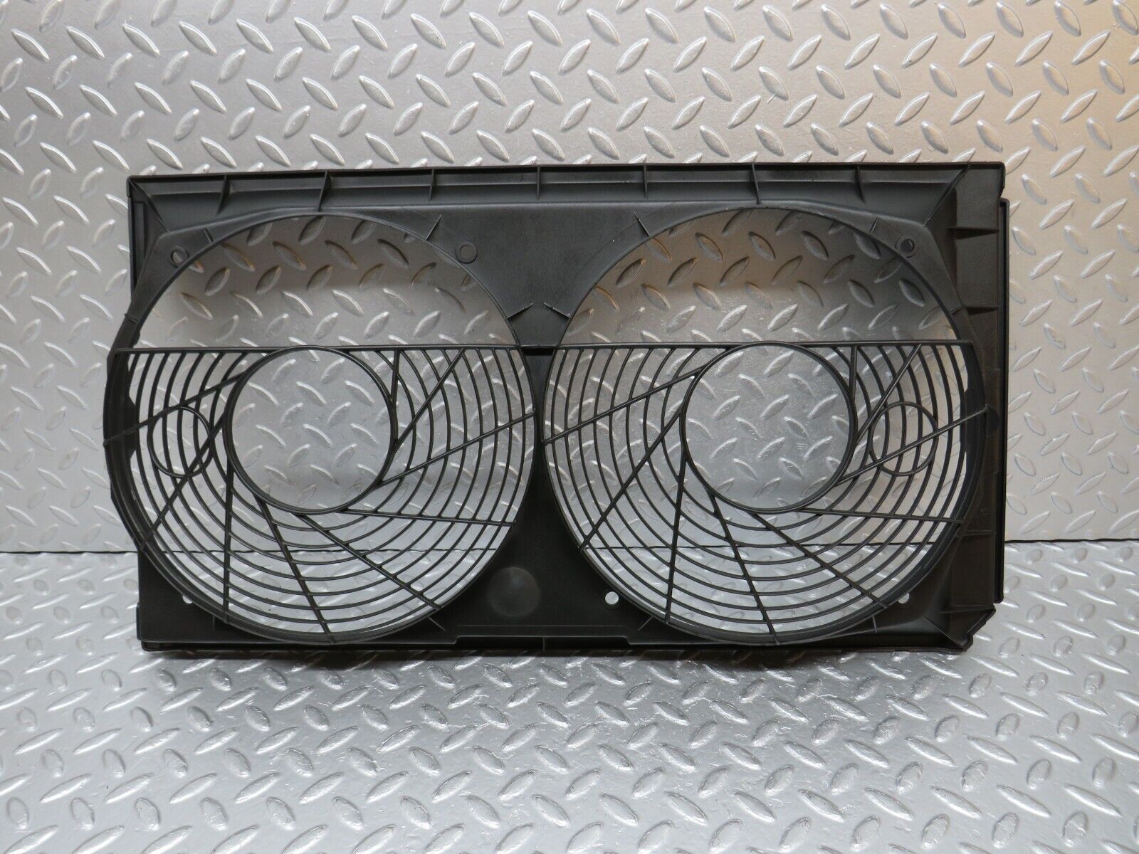 39384 Mercedes-Benz R129 320SL Coupe Engine Fan Shroud 1295051055