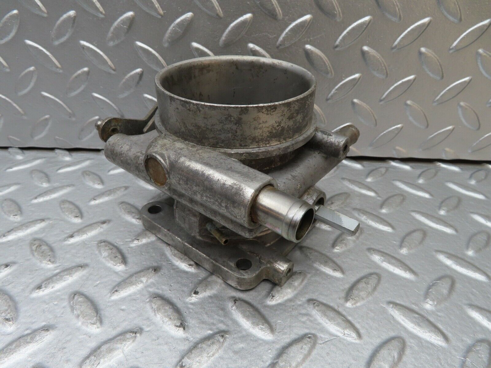 20355 Mercedes-Benz W114 280CE Coupe Throttle Body Valve