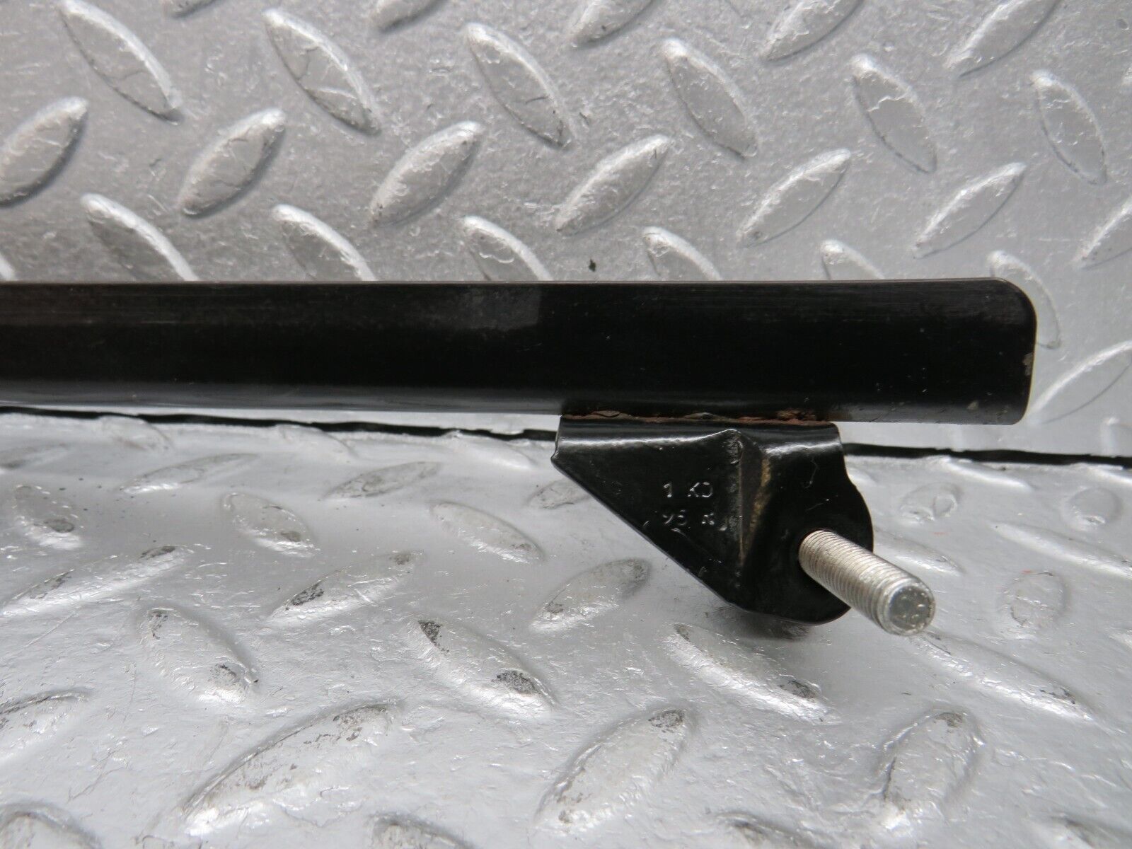 39659 Mercedes-Benz R129 320SL Coupe Right Door Front Window Channel