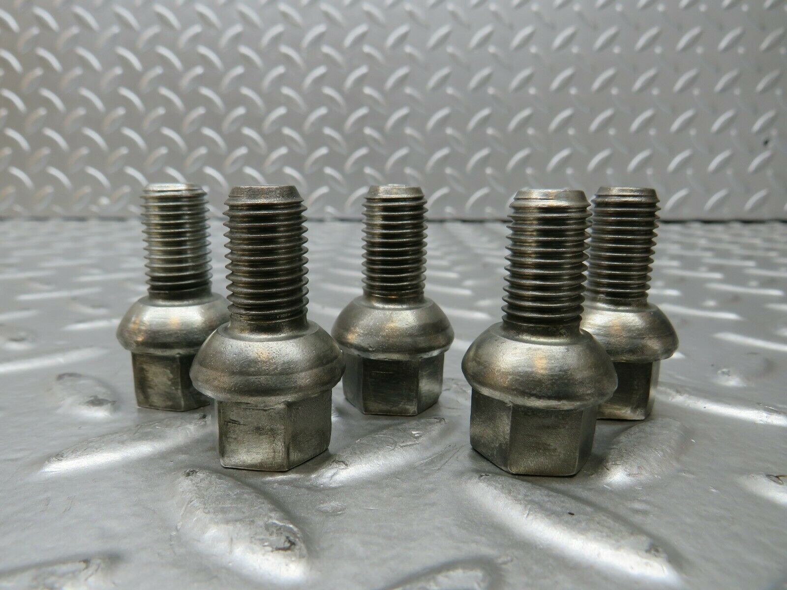 23604 Mercedes-Benz 5x Steel Wheel Lug Bolt M12x1.5