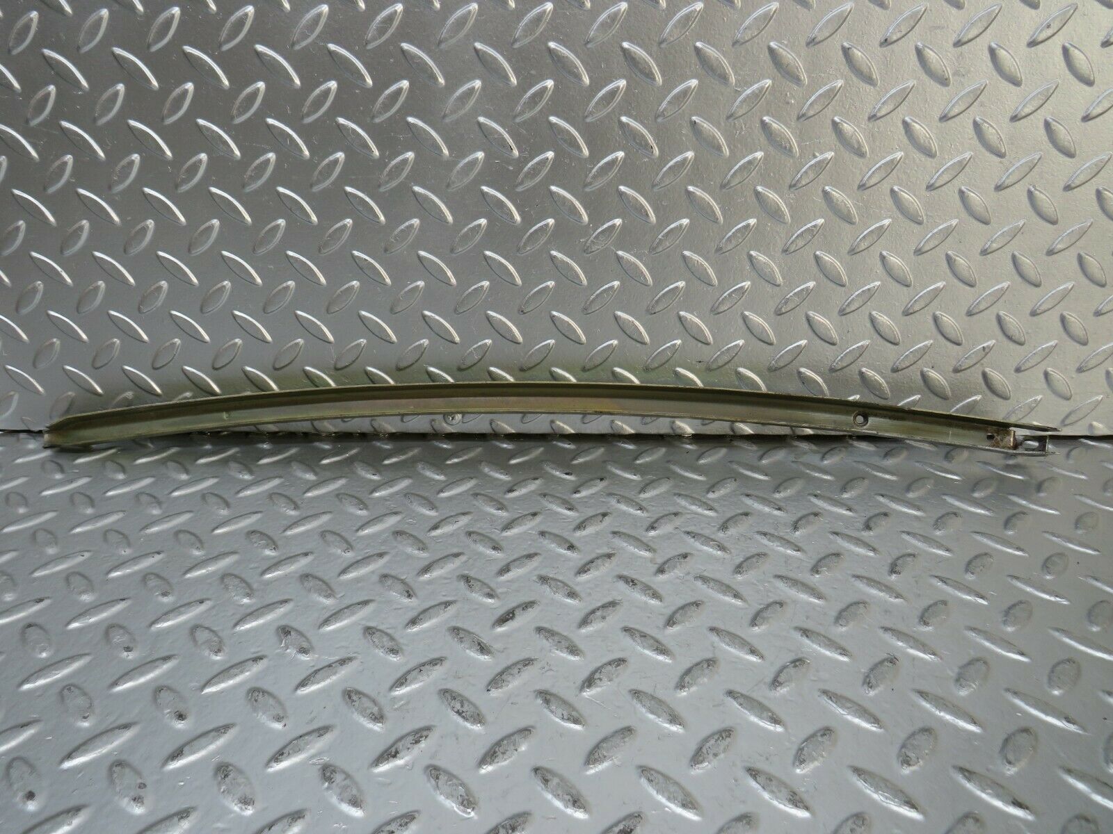 23350 Mercedes-Benz W116 350SE Front Left Door Front Window Channel