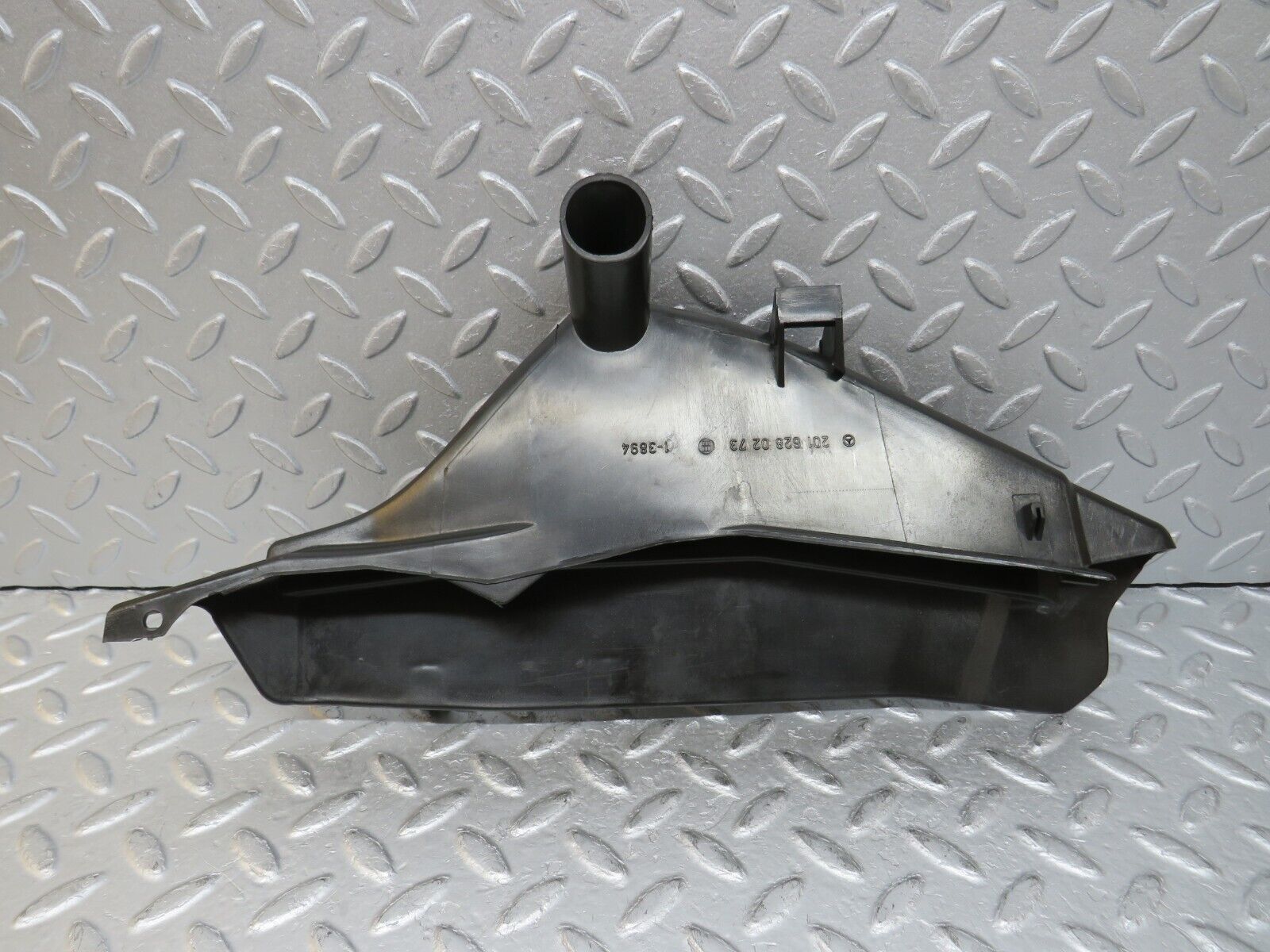 36660 Mercedes-Benz W201 190E 2.0L Front Right Rain Gutter Drain Channel 2016280273