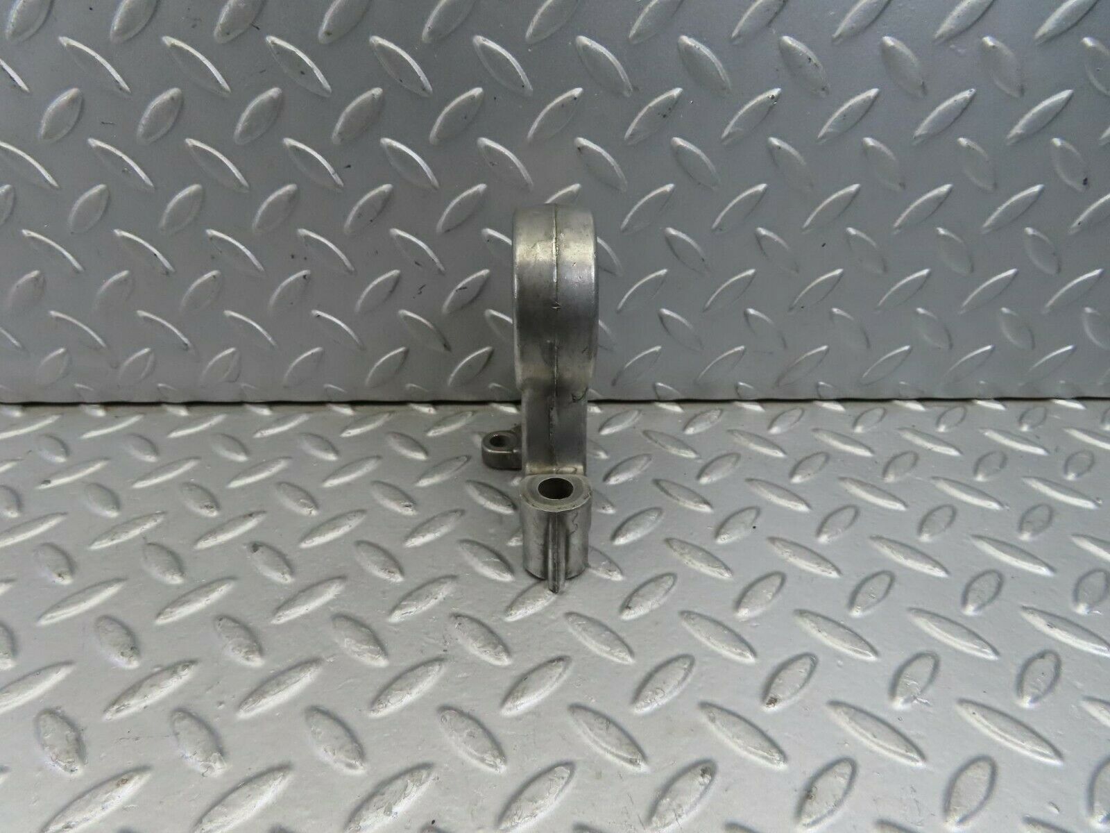 8966 Mercedes-Benz W108 Camshaft Tower Bearing 1140510916