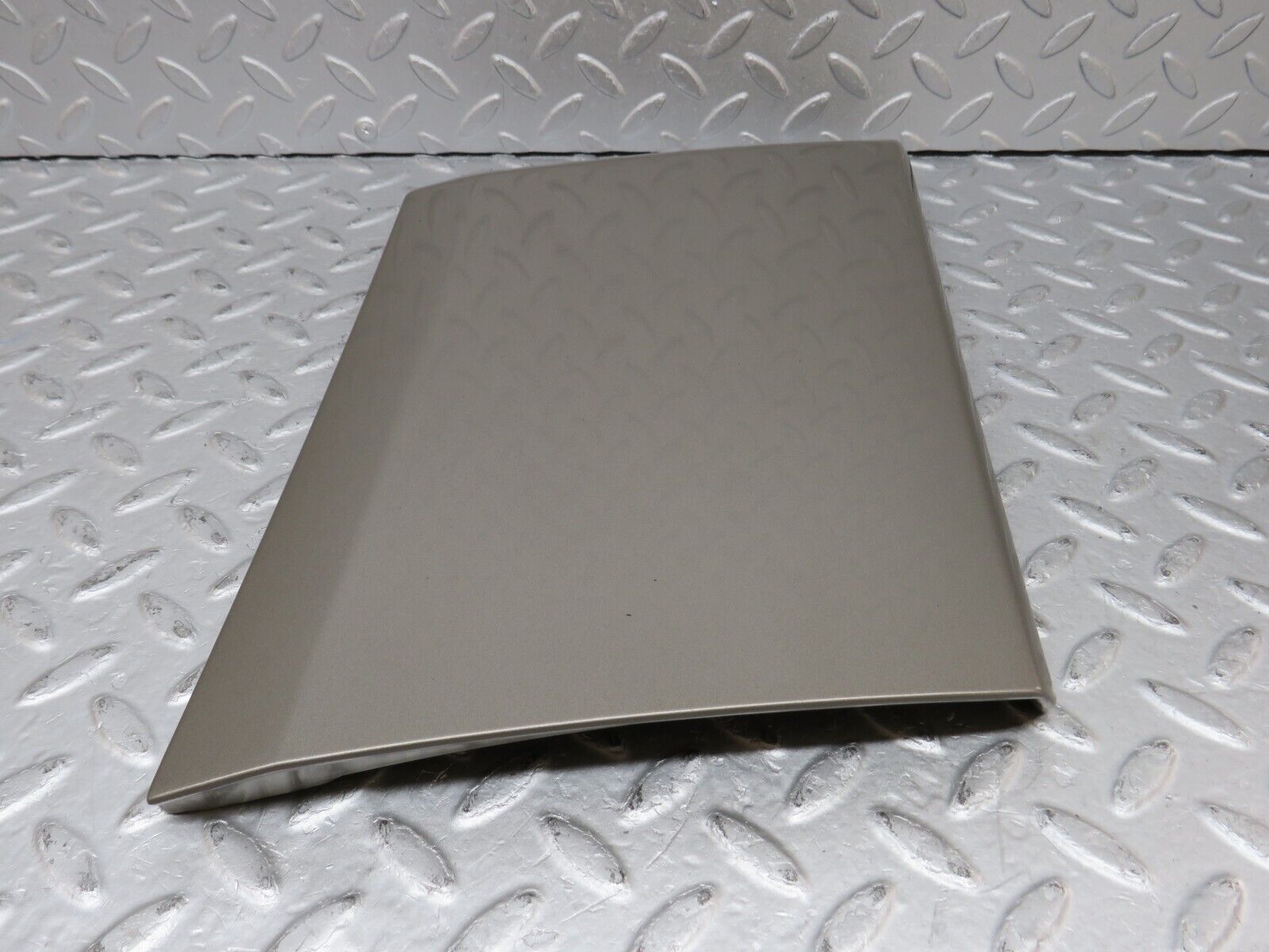 36452 Mercedes-Benz W201 190E 2.0L Front Left Fender Wing Moulding Trim 2016905340