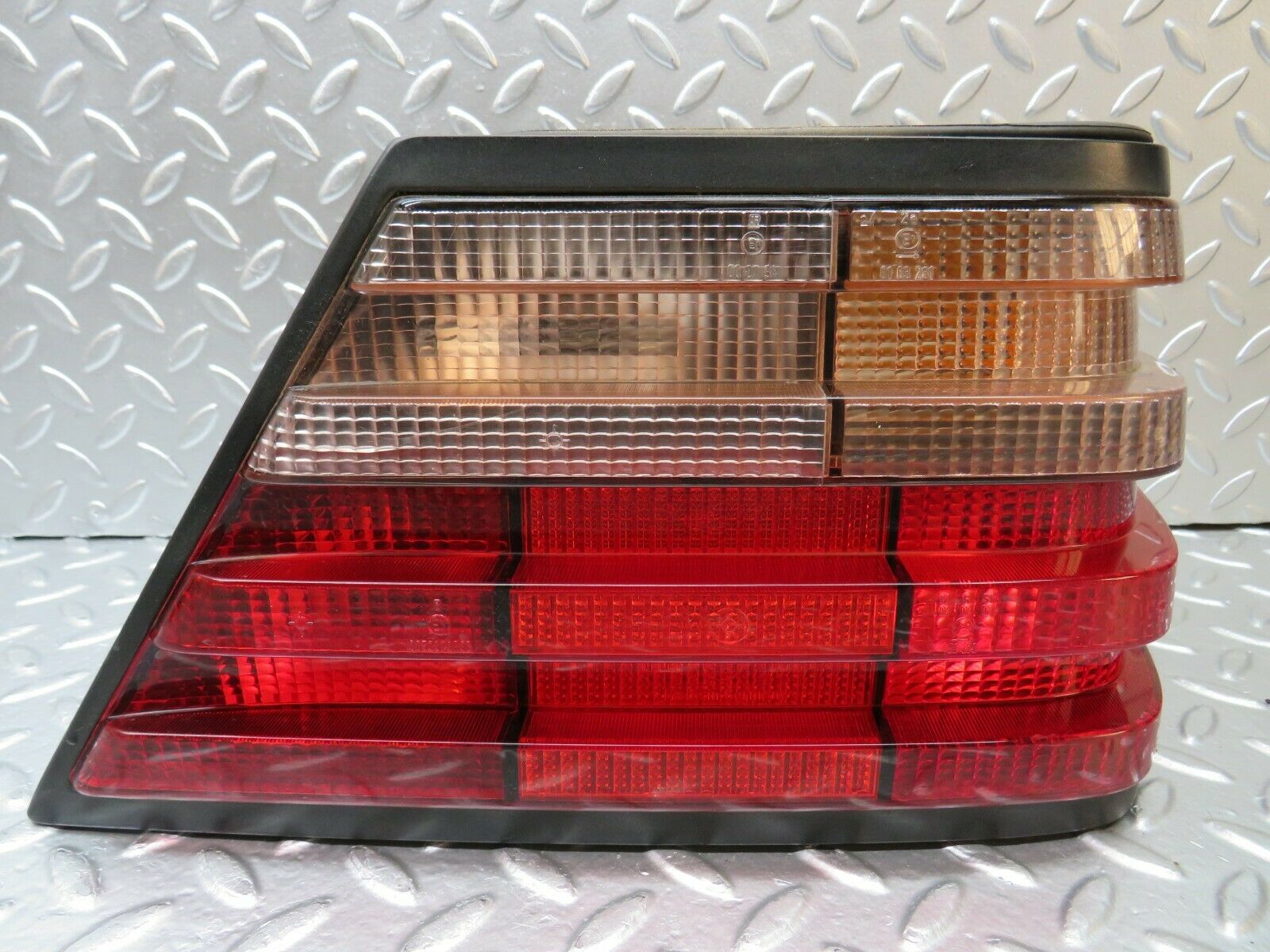 22420 Mercedes-Benz C124 E220 Coupe Tail Light Right Side