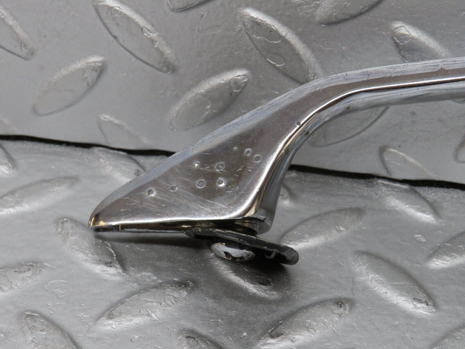 35817 Mercedes-Benz W108 Front Right Chrome Door Handle No Key 1087660801