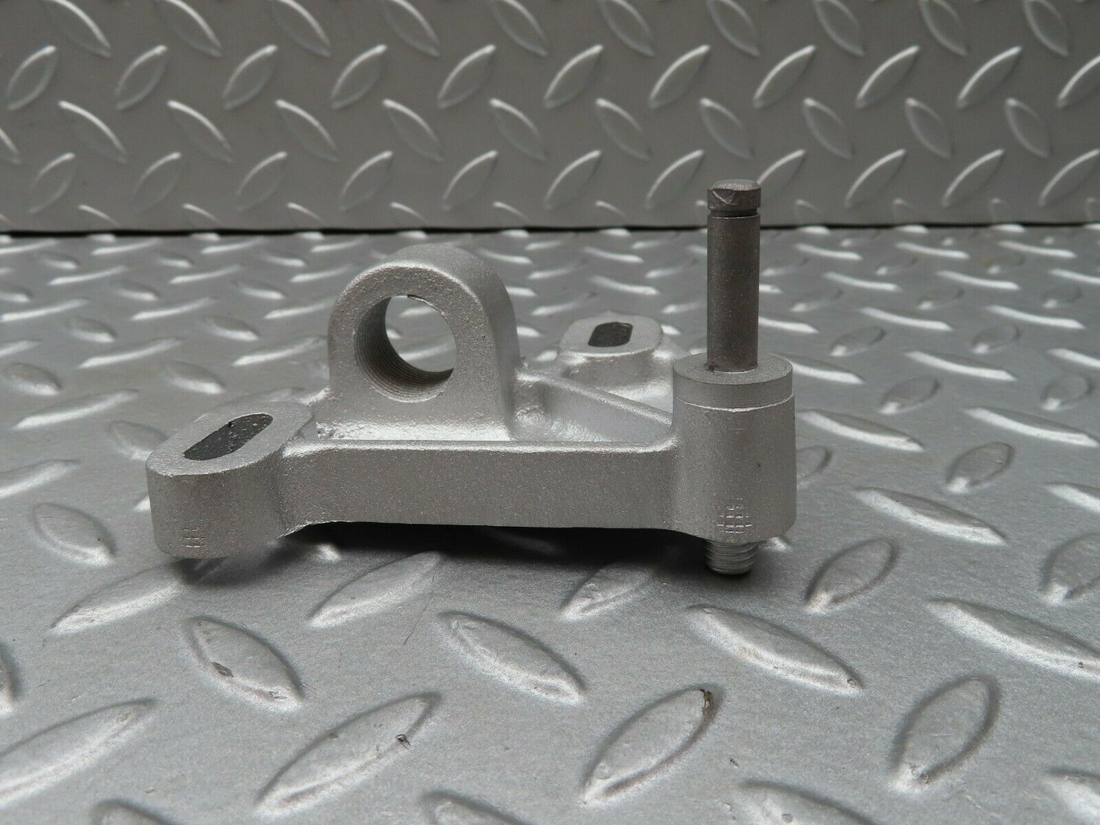 4790 Mercedes-Benz W114 280CE Coupe Handbrake Regulator Bracket 1153040118