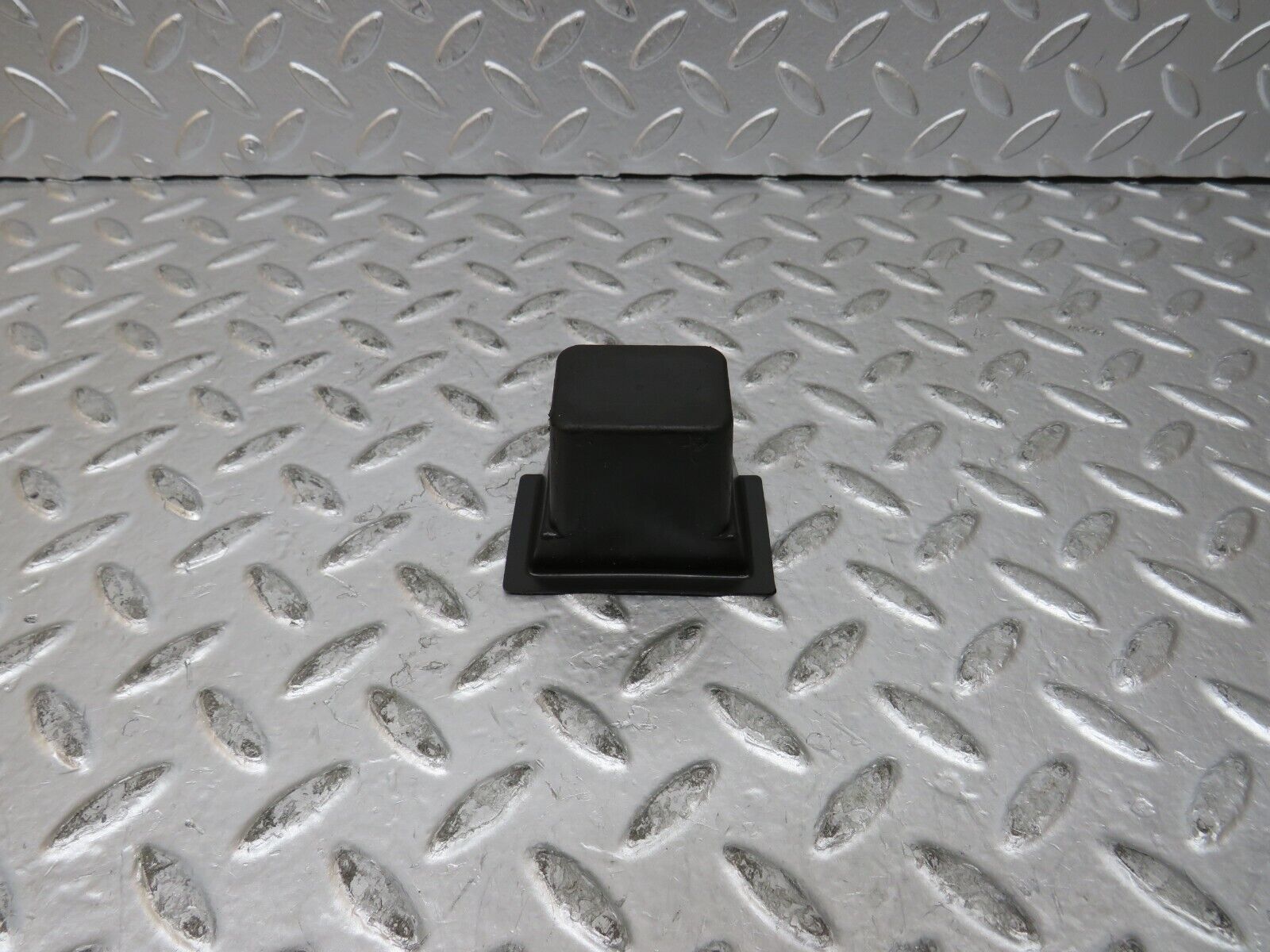 27263 Mercedes-Benz W123 280E Electric Window Switch Bucket 1238210265