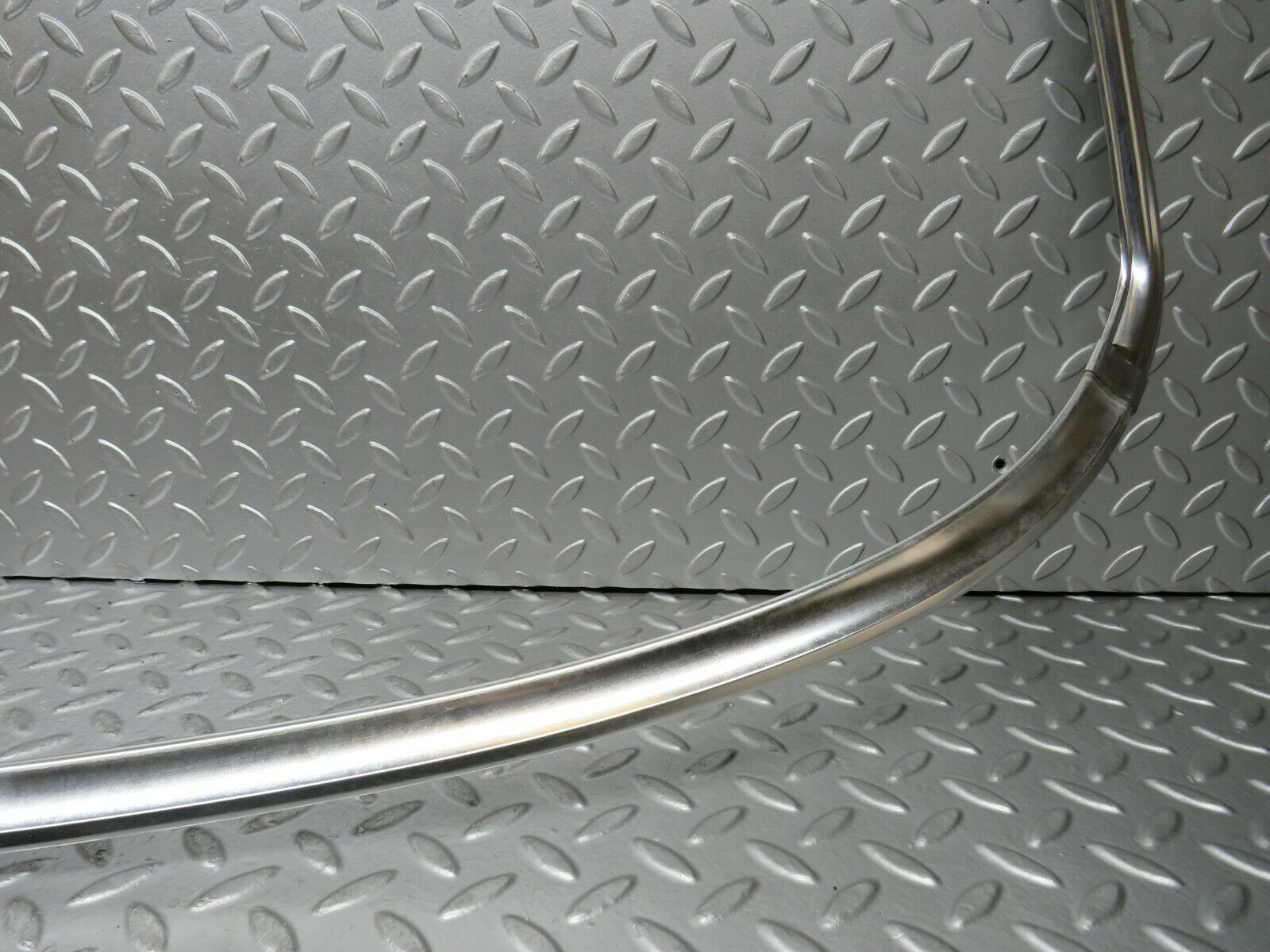 23405 Mercedes-Benz W116 350SE Rear Windscreen Chrome Frame