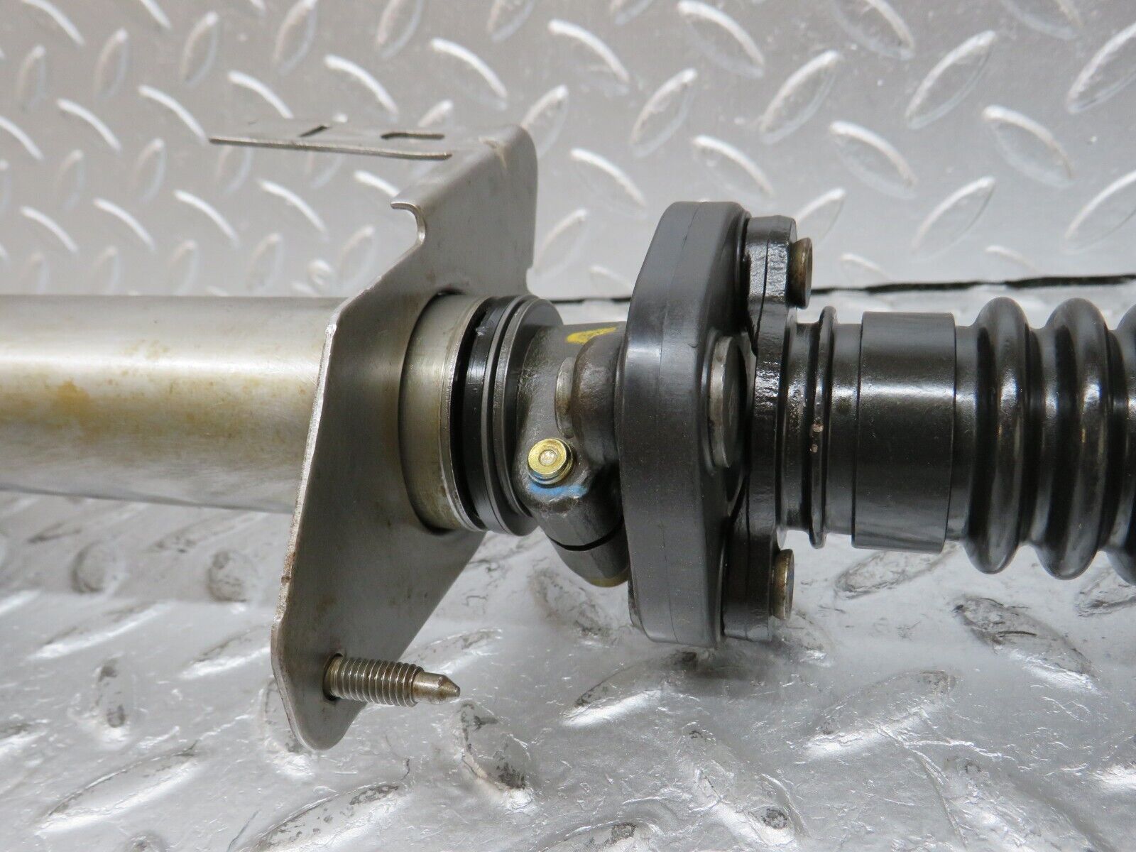 33390 Mercedes-Benz W202 C180 Steering Column