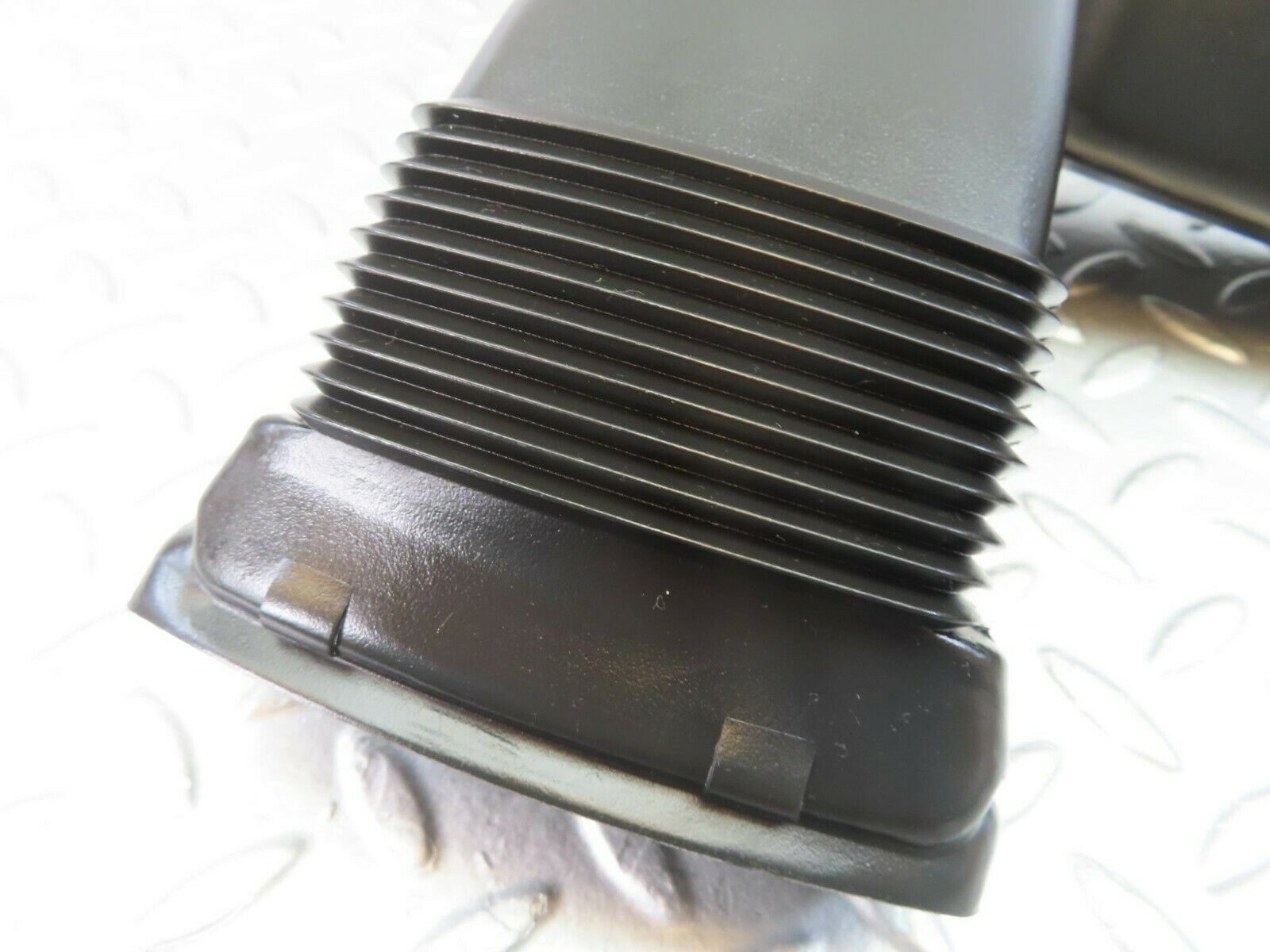 10452 Mercedes-Benz W201 190E Air Duct Pipe Hose Left 2018310946