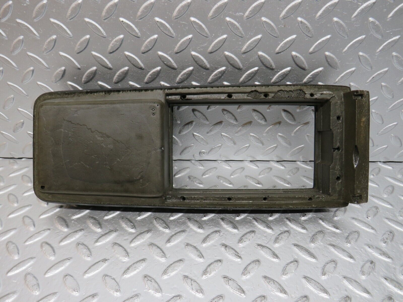 32360 Mercedes-Benz S124 300TE Wagon Centre Console Tray