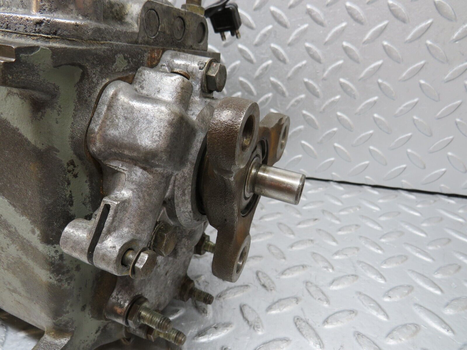 35951 Mercedes-Benz W108 Manual Gearbox 4 Speed 46020 1112610501