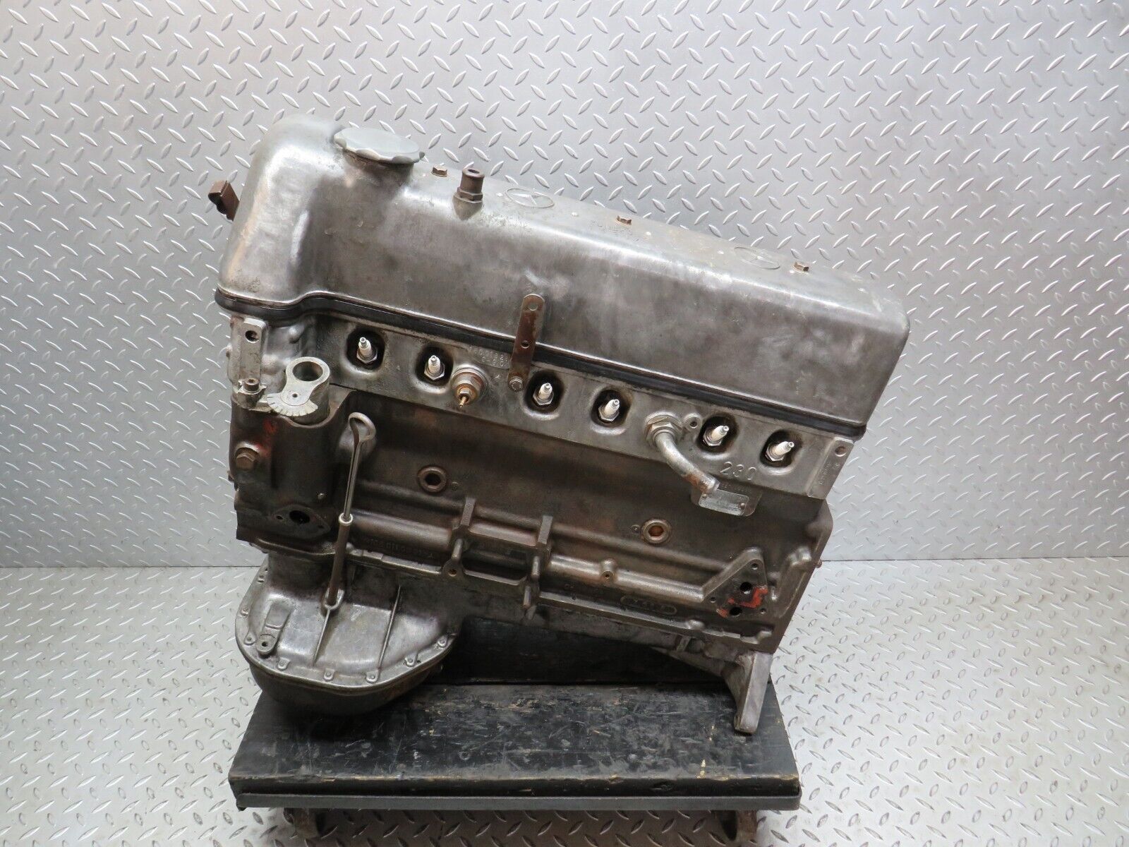 40483 Mercedes-Benz W110 230 Complete Engine 180.945 1080110001