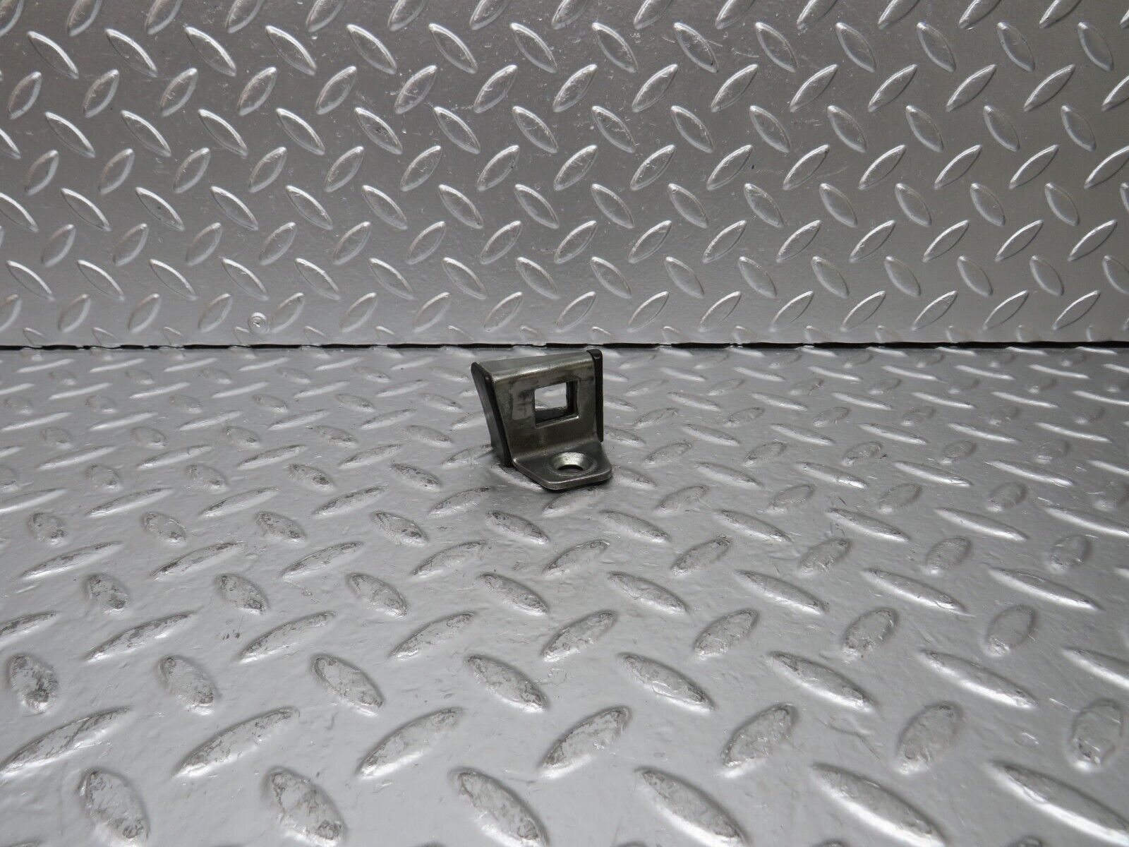 25184 Mercedes-Benz W201 190D Door Lock Latch