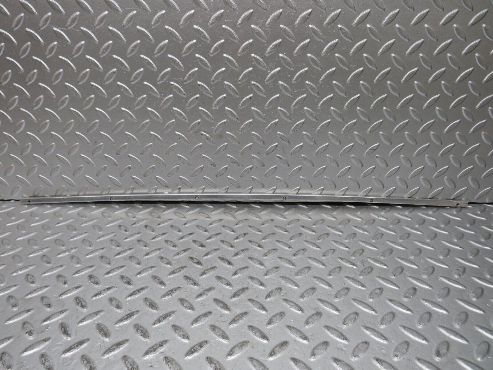 28881 Mercedes-Benz W123 230E Sunroof Chrome Trim