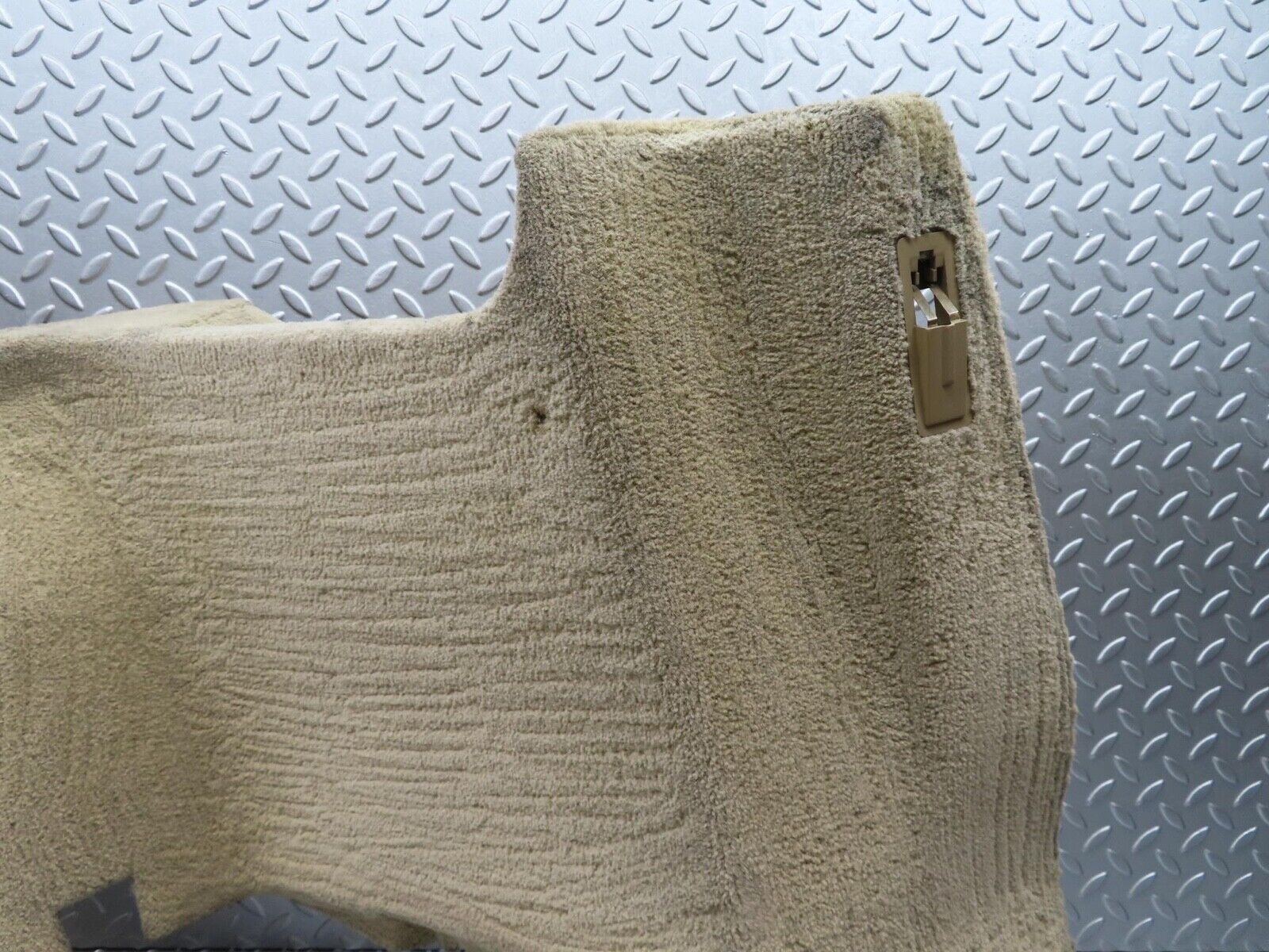 11855 Mercedes-Benz R129 300SL Coupe Rear Left Carpet Wall Beige