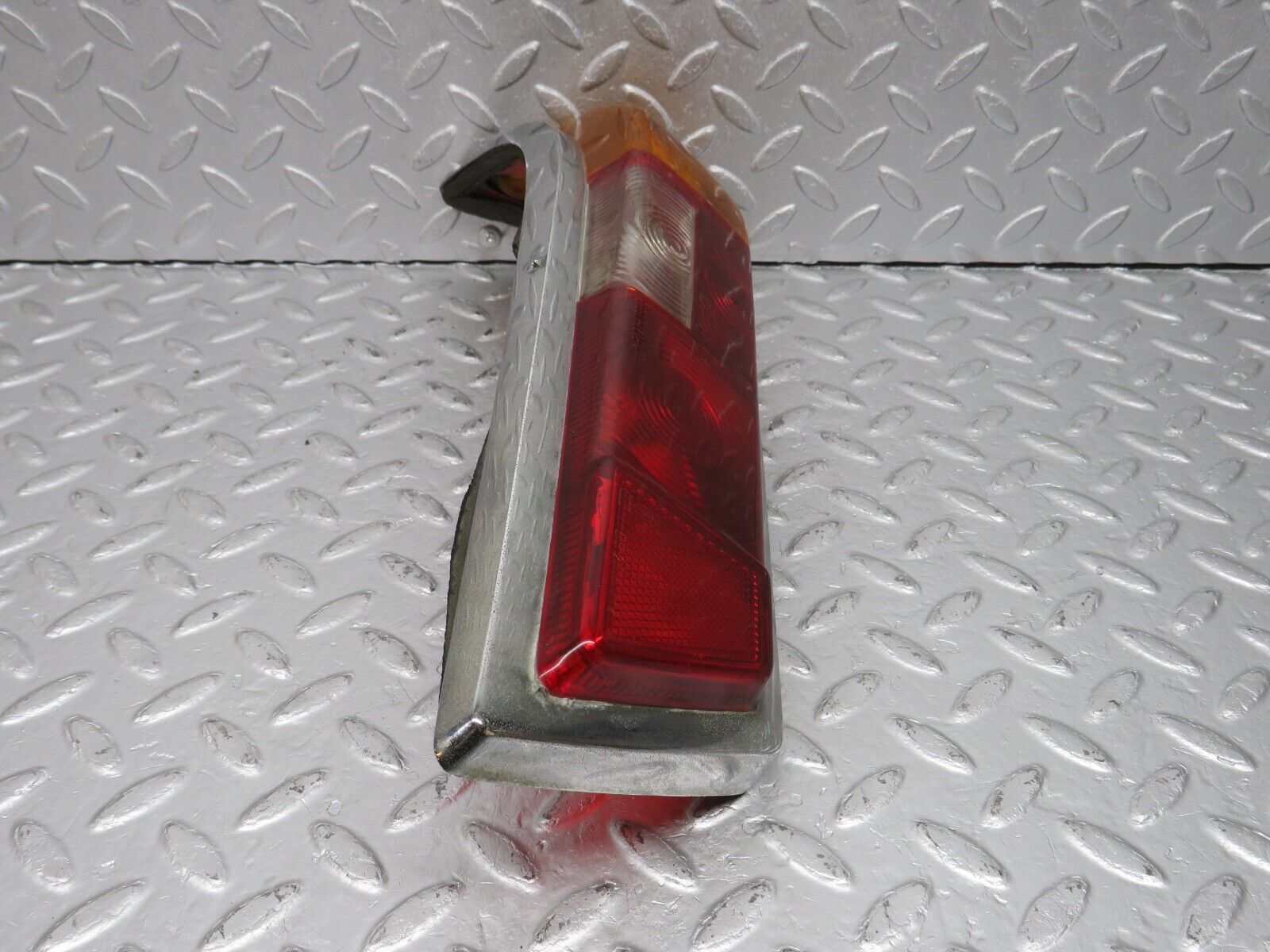 40296 Mercedes-Benz W110 230 Tail Light Lens Hella Right Side BS 2516 Gr1