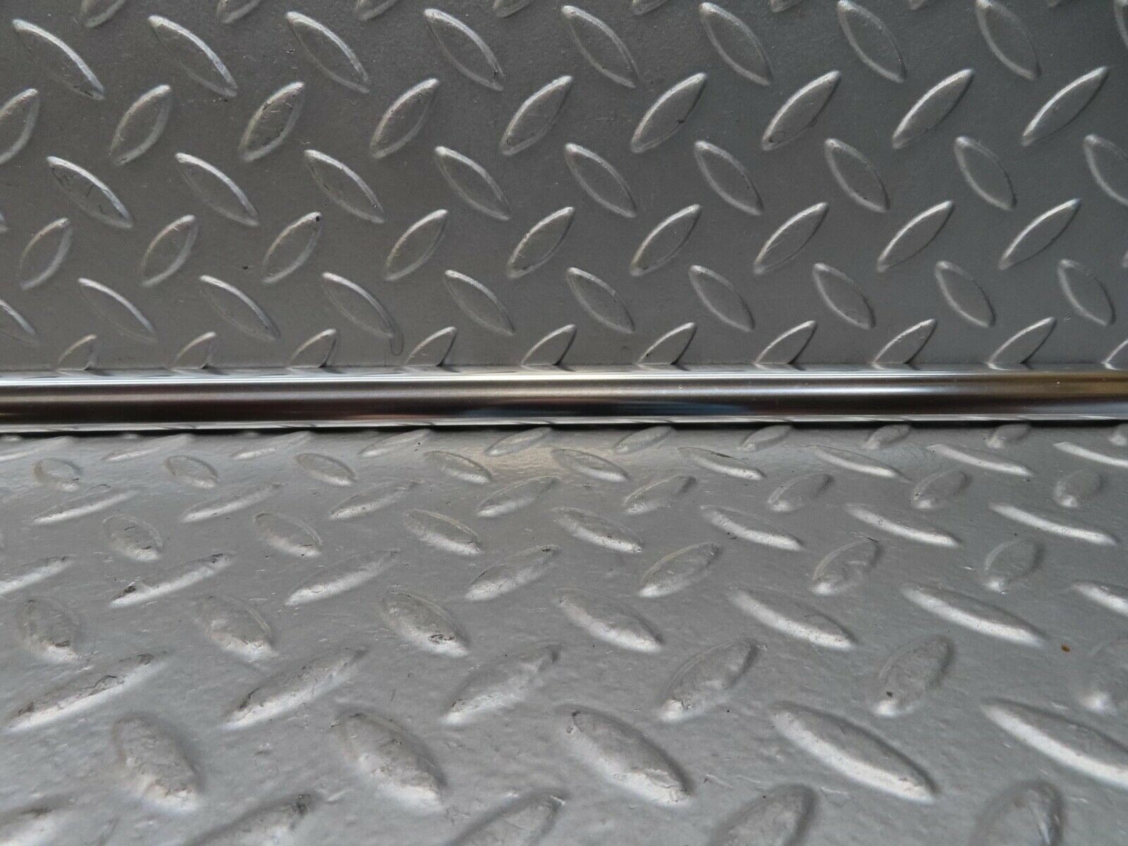 15444 Mercedes-Benz W123 230E Rear Right Door Chrome Moulding Trim