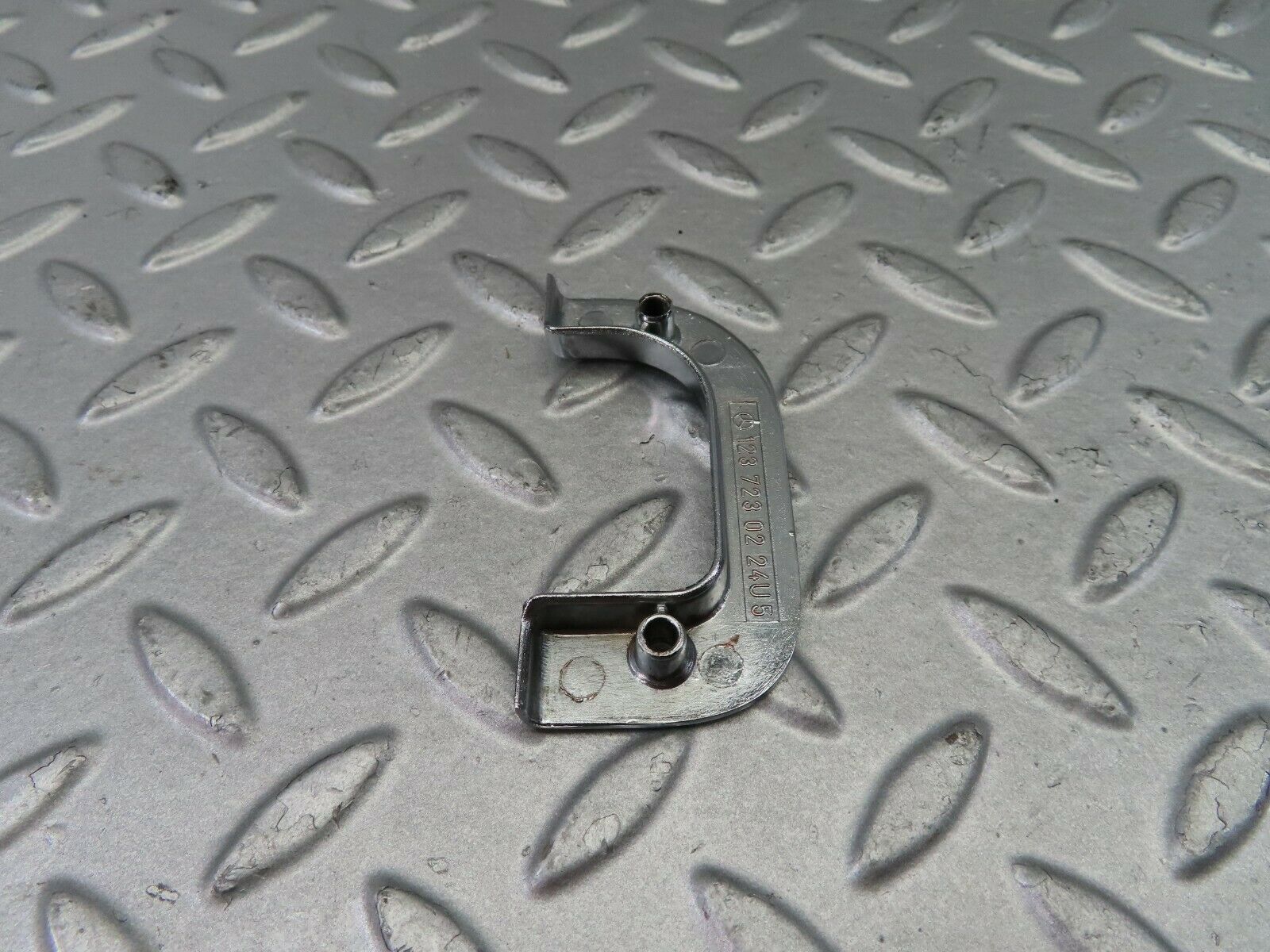 7618 Mercedes-Benz S123 230TE Wagon Right Chrome Door Latch Trim 1237230224