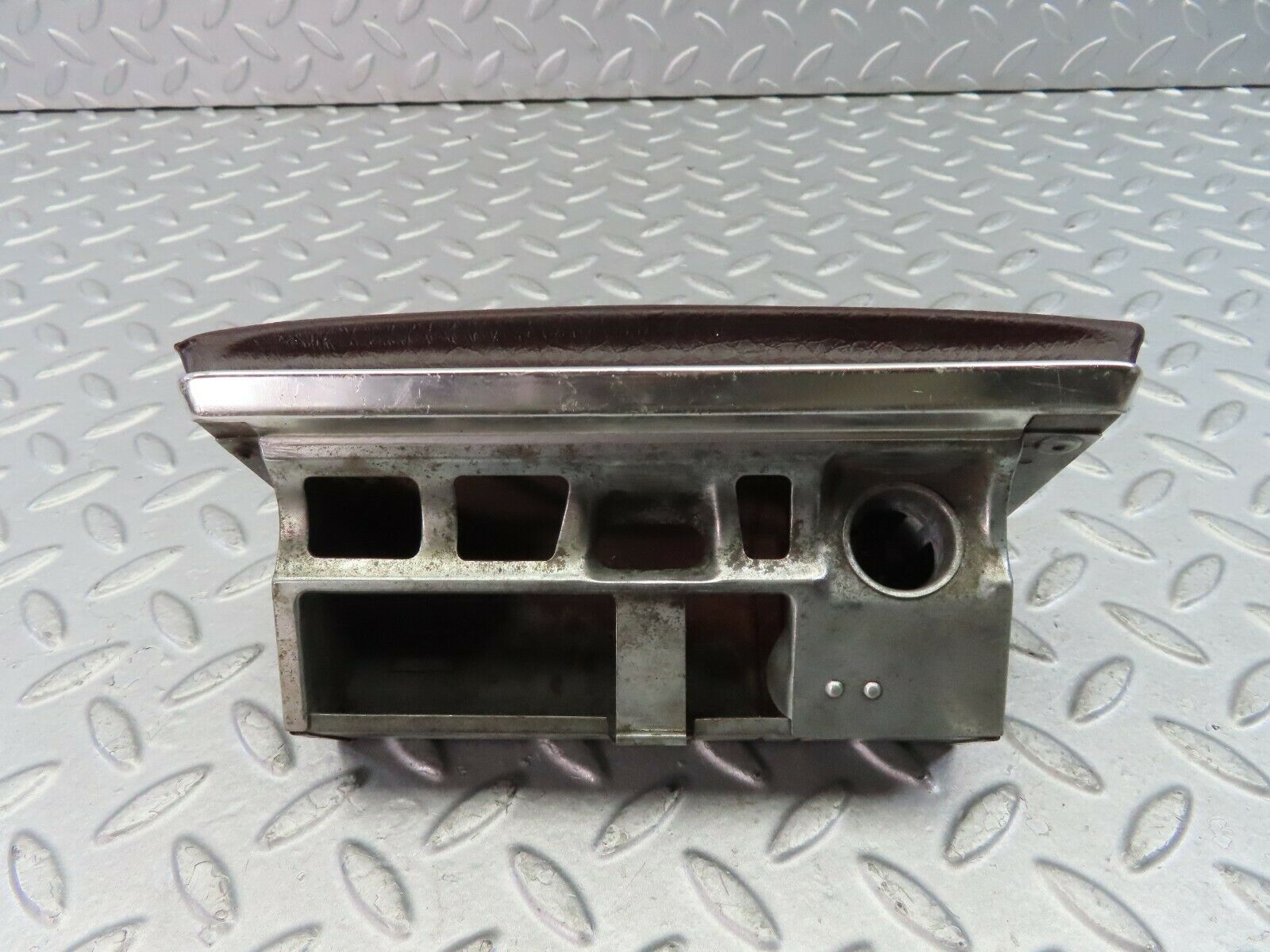 9210 Mercedes-Benz W114 Centre Console Ashtray Brown