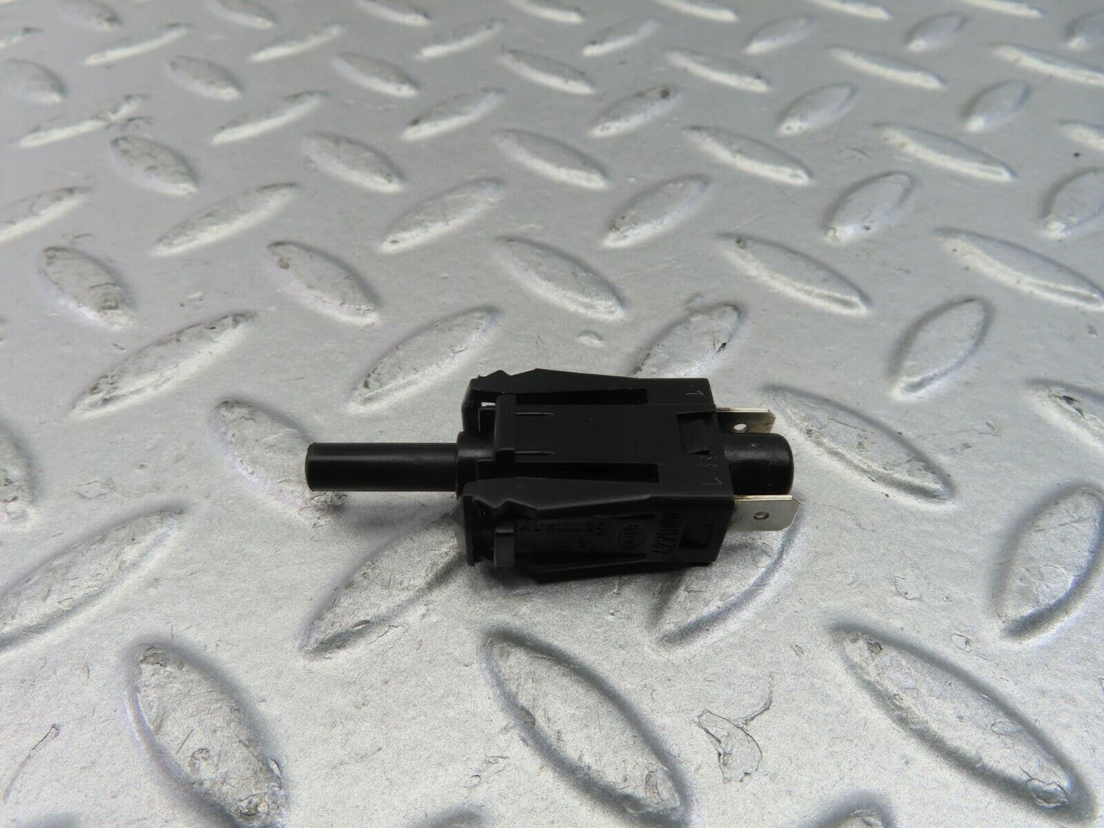 10404 Mercedes-Benz W201 190E Door Contact Switch 0015458714