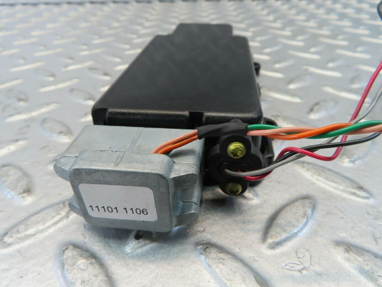 11149 Mercedes-Benz W221 S320 Navigation Module R10028419