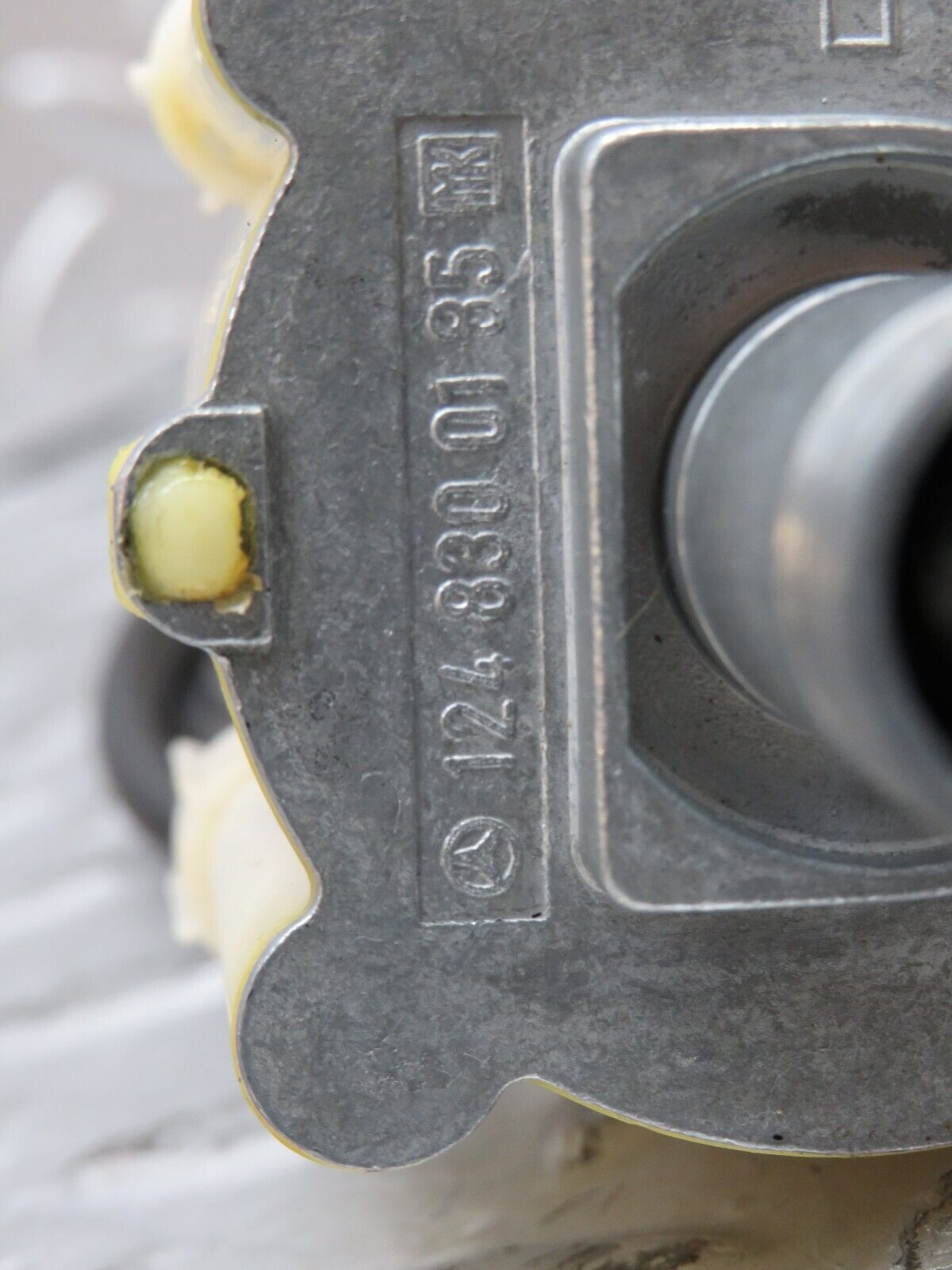 26602 Mercedes-Benz C124 220CE Coupe Heater Control Unit Switch 1248300185