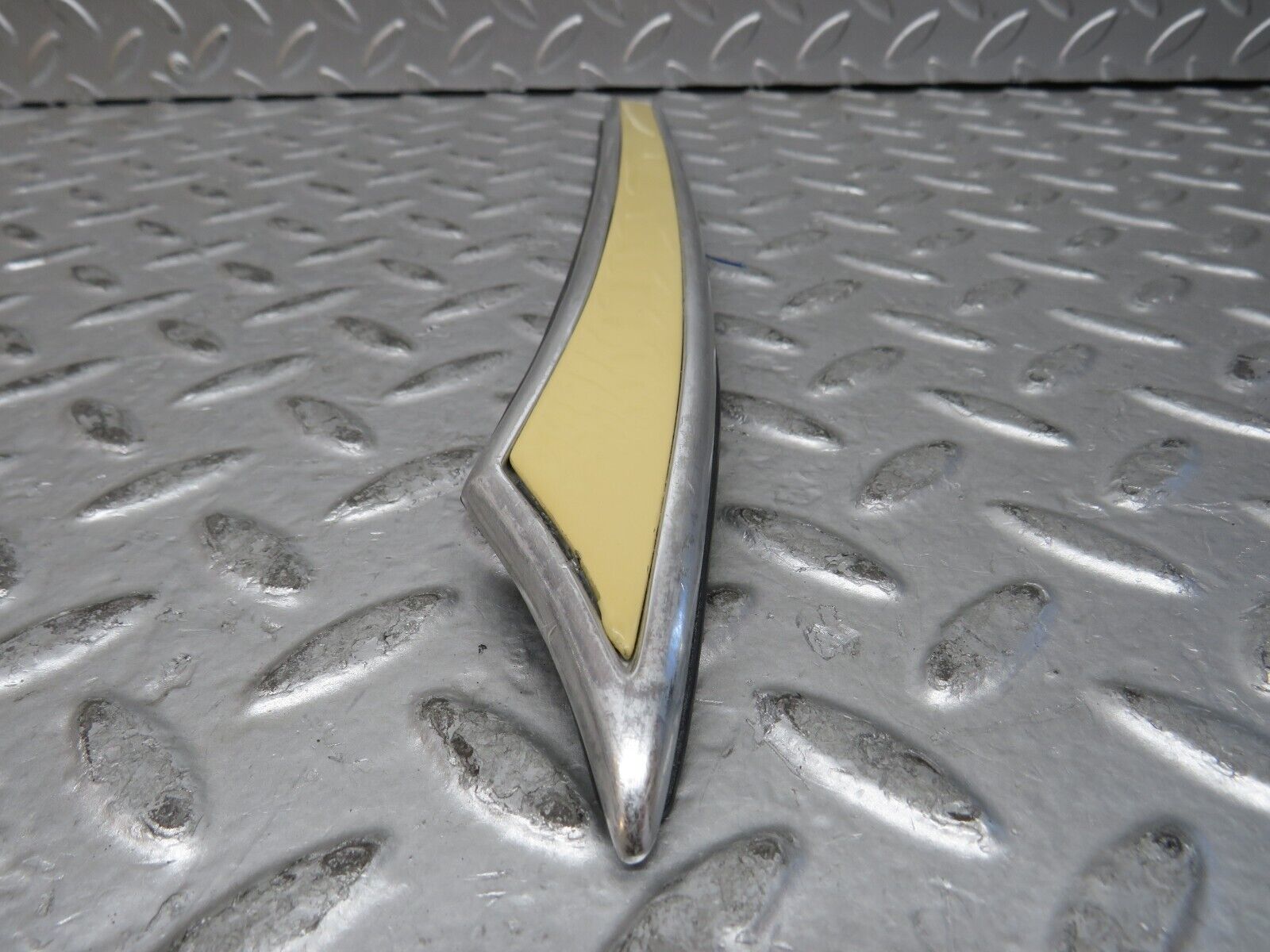 28835 Mercedes-Benz W123 230E C Pillar Exterior Trim Right Side 1236981097