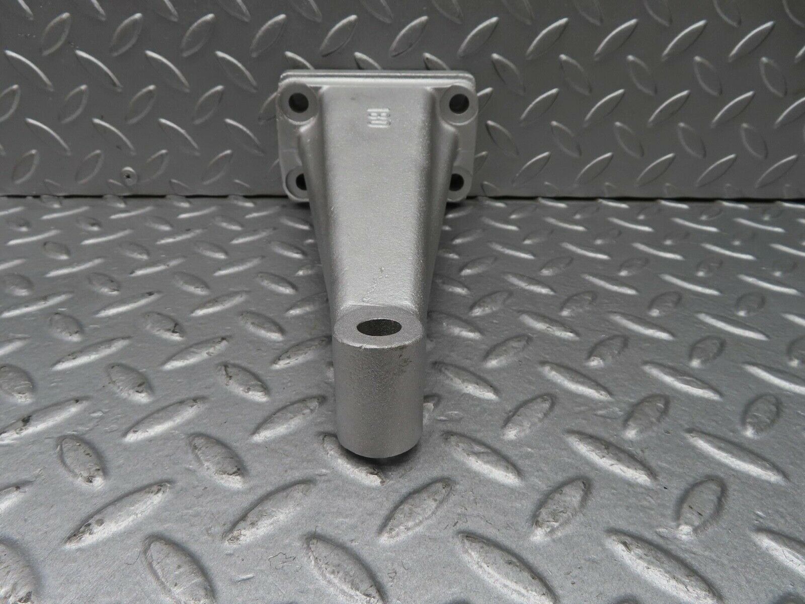 13154 Mercedes-Benz W111 220S Engine Mount Bracket Right Side 1802232504