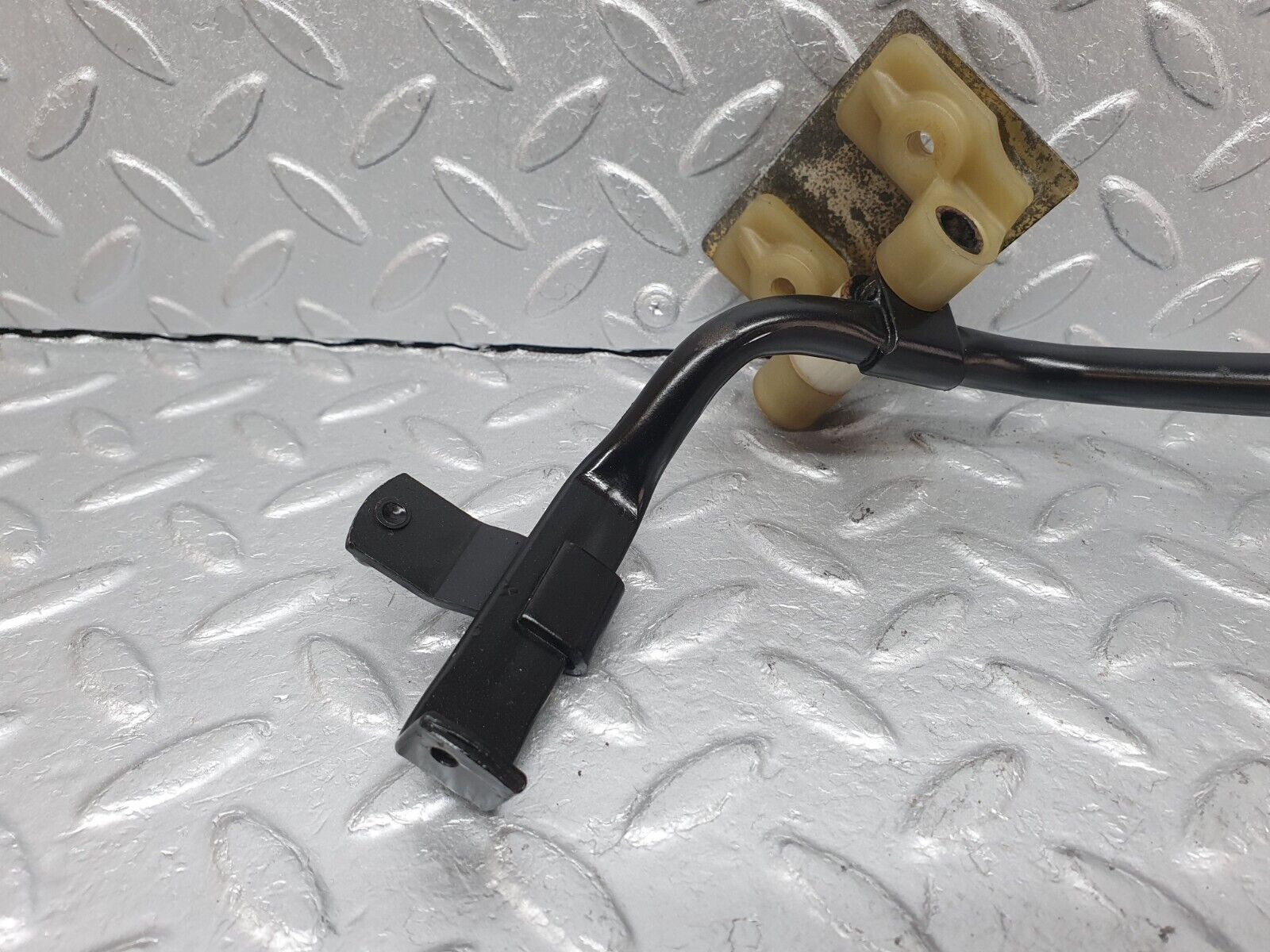 41022 Mercedes-Benz W126 300SE Accelerator Pedal Linkage