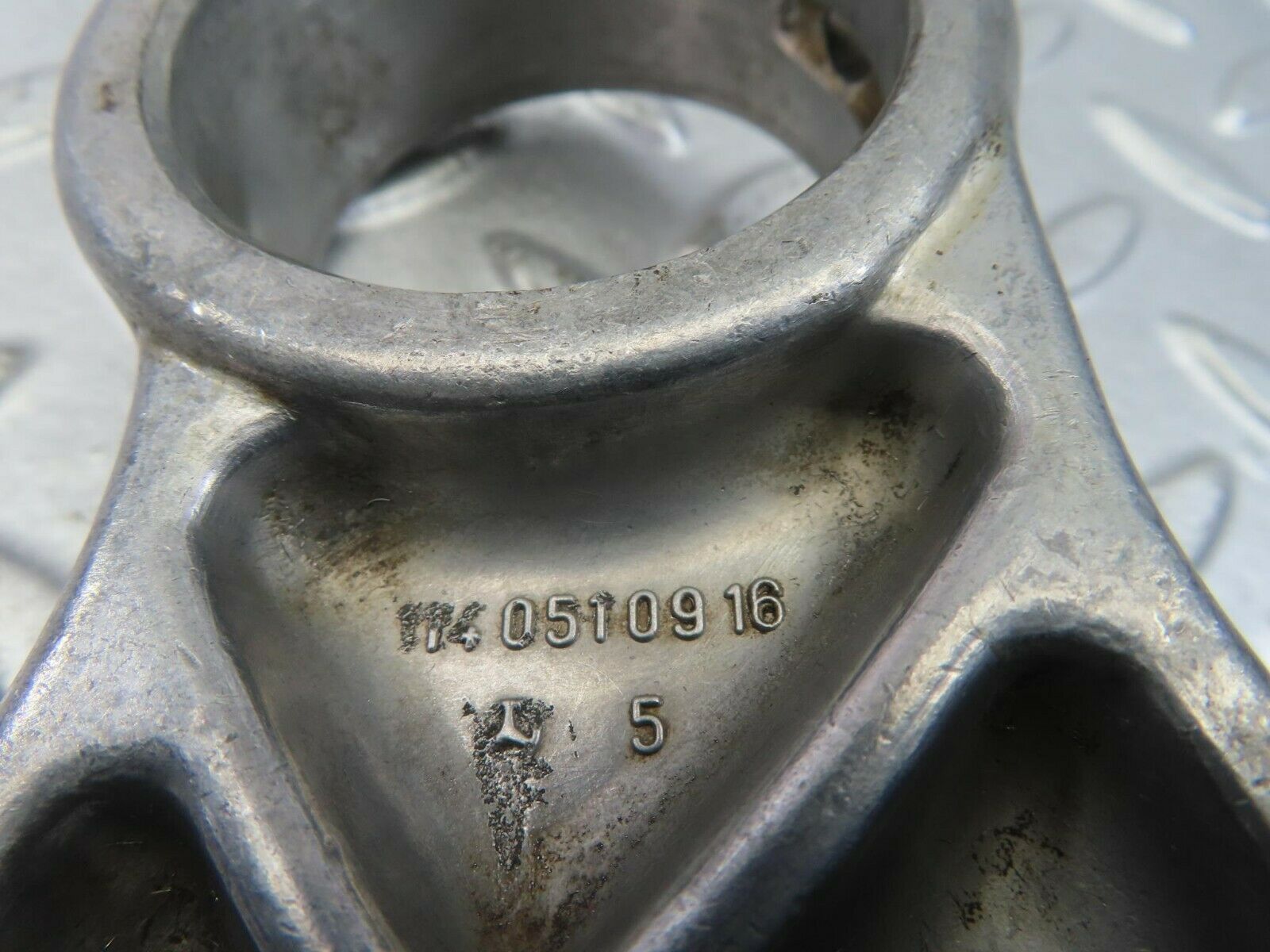 8952 Mercedes-Benz W108 Camshaft Tower Bearing 1140510916