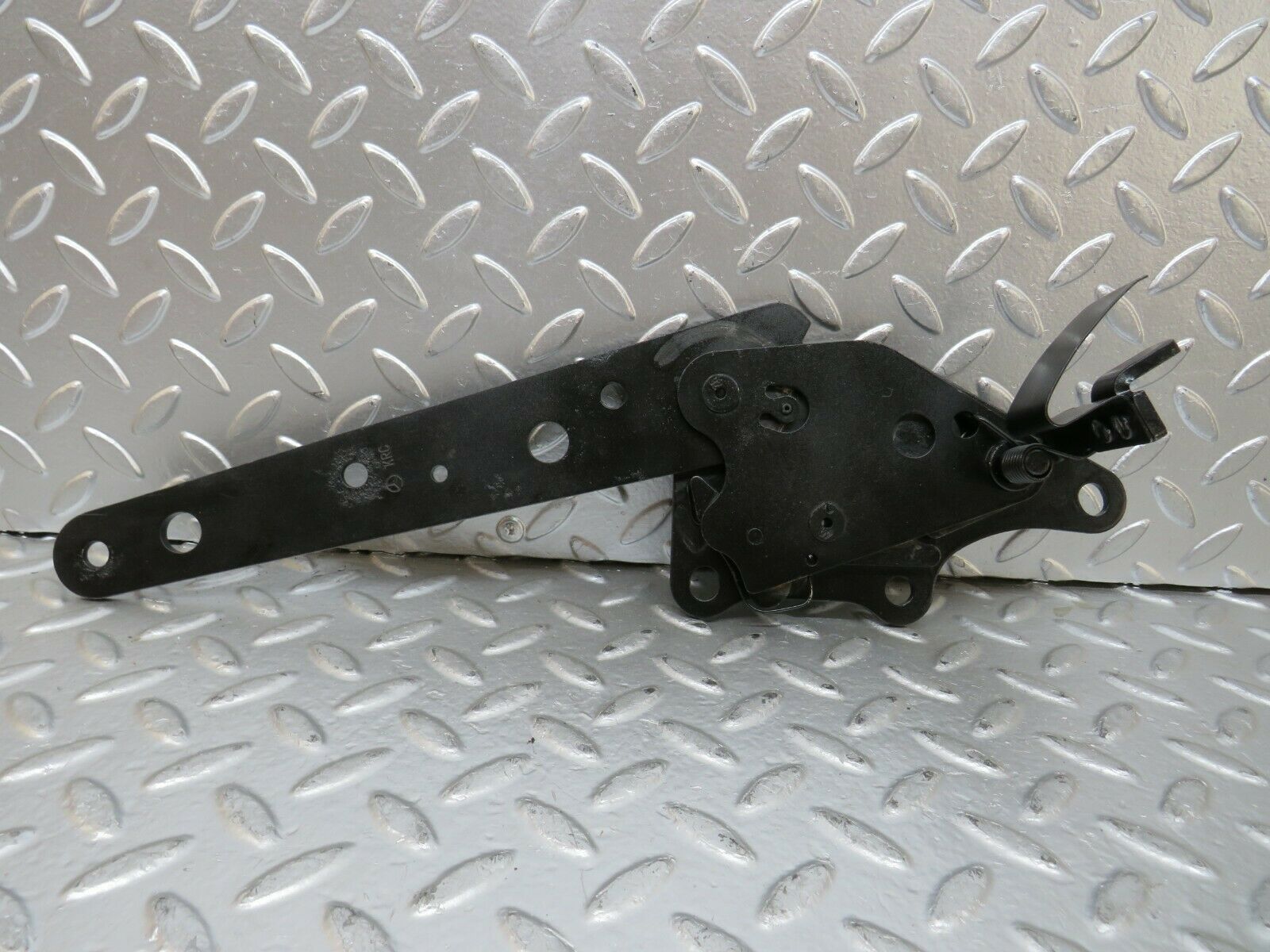 24314 Mercedes-Benz S124 220TE Wagon Rear Seat Hinge Pair