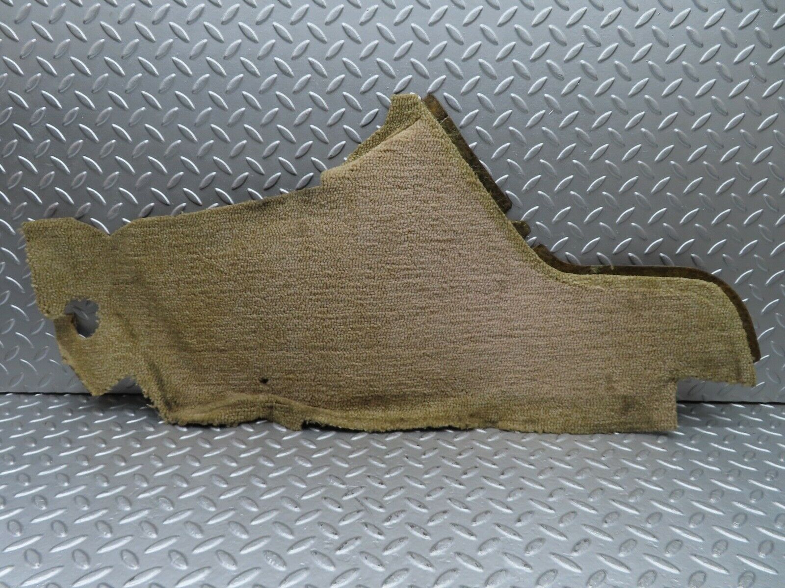 21172 Mercedes-Benz W123 230E Centre Console Carpet Beige Left Side