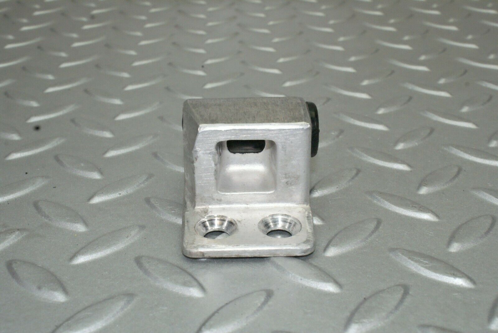 2628 Mercedes-Benz W116 350SE Door Lock Latch Right Side