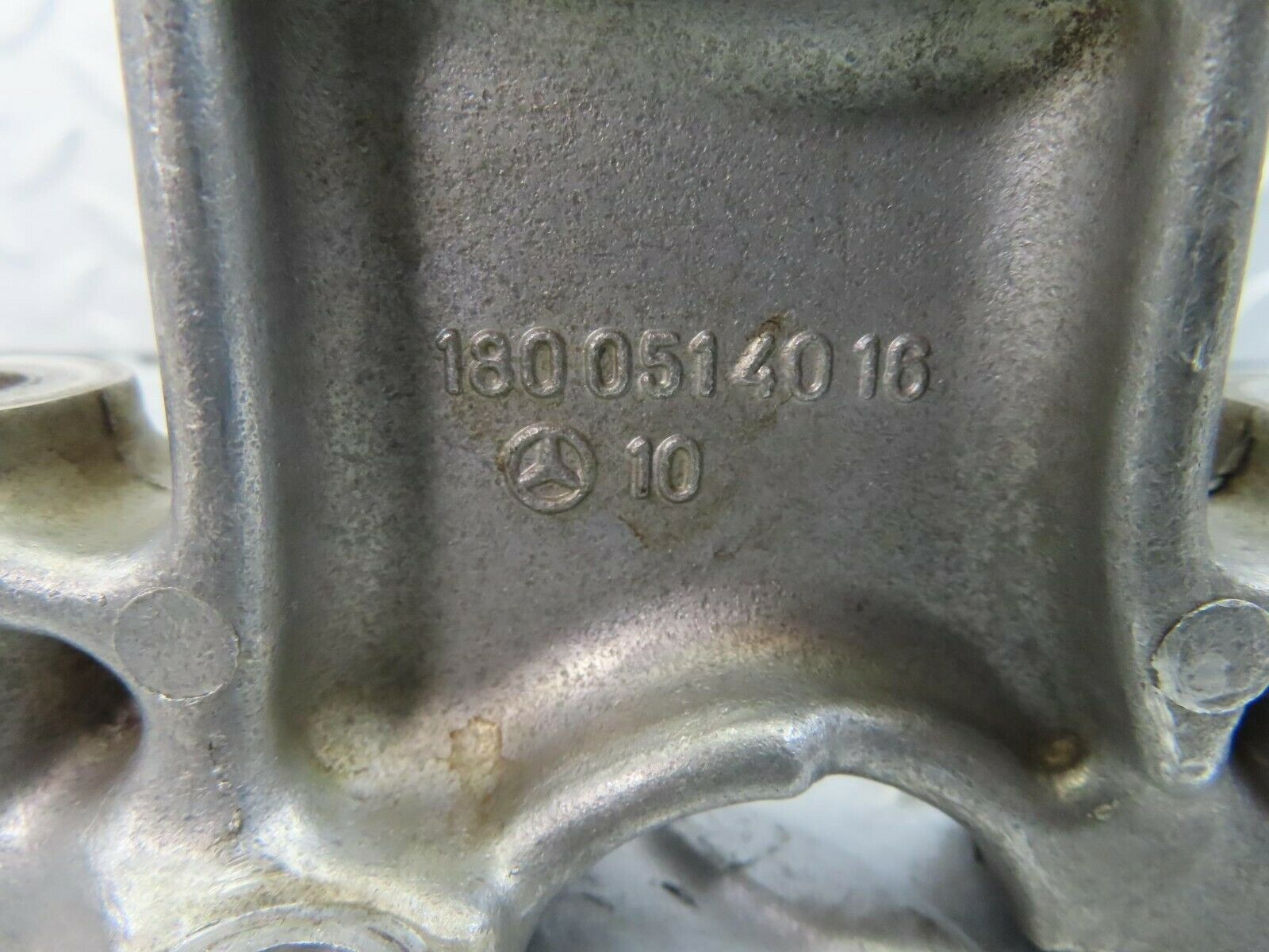 8975 Mercedes-Benz W110 Camshaft Tower Bearing 1800514016 48 mm