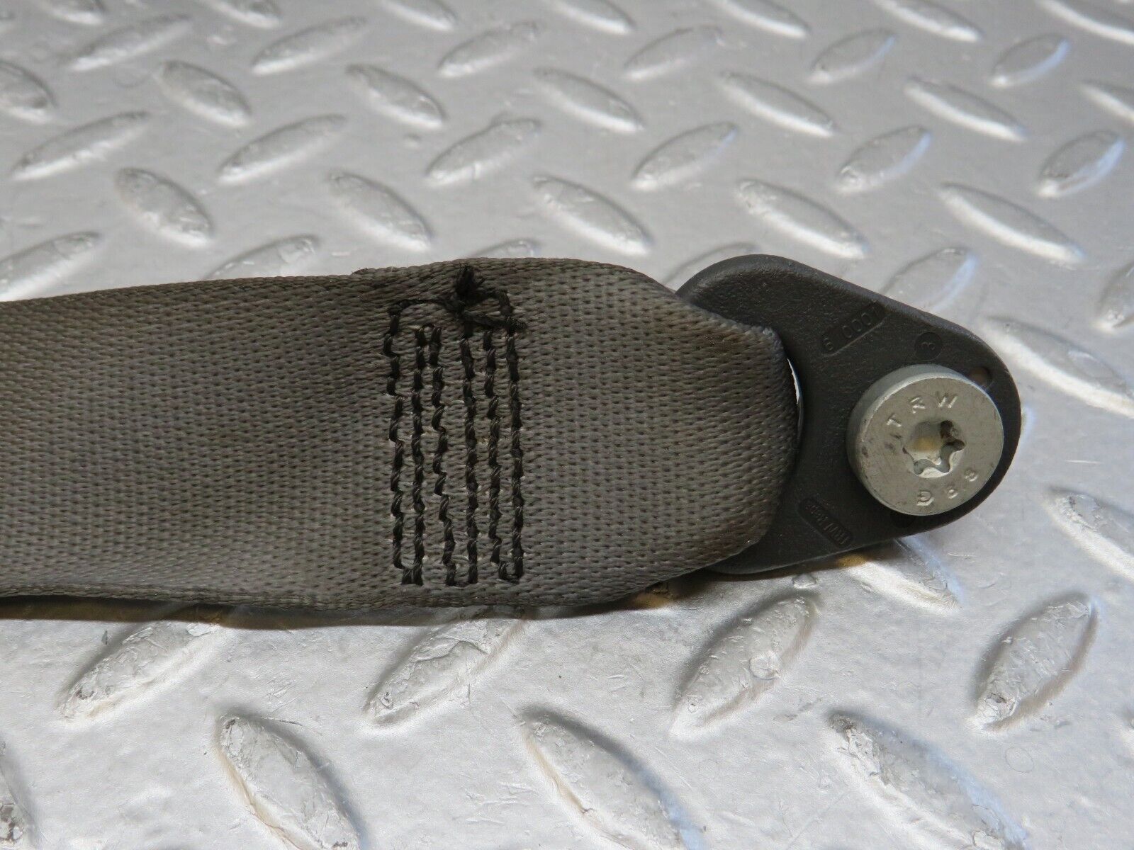 35277 Mercedes-Benz W221 Front Right Seat Belt 2218603285