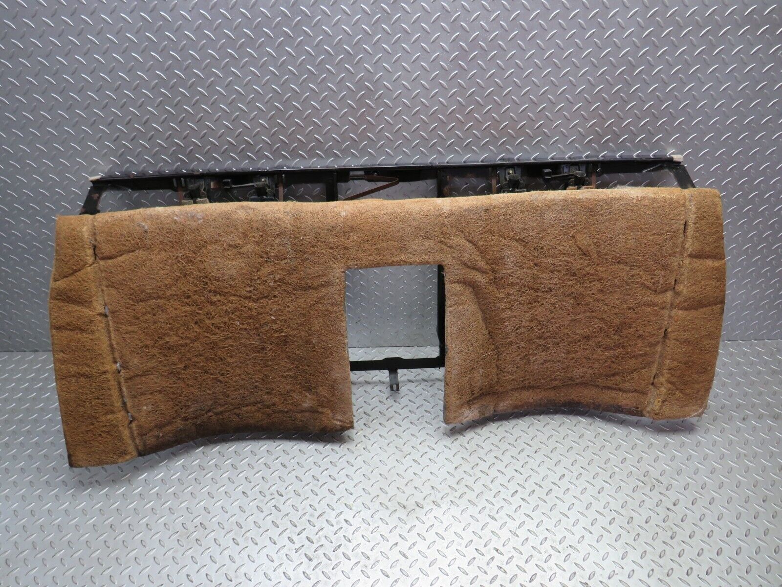 29958 Mercedes-Benz W116 450SEL Rear Seat Backrest 1169200216