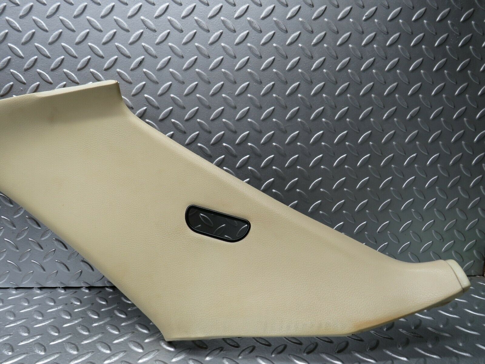 22659 Mercedes-Benz C107 450SLC Coupe C Pillar Cover Right Side Cream