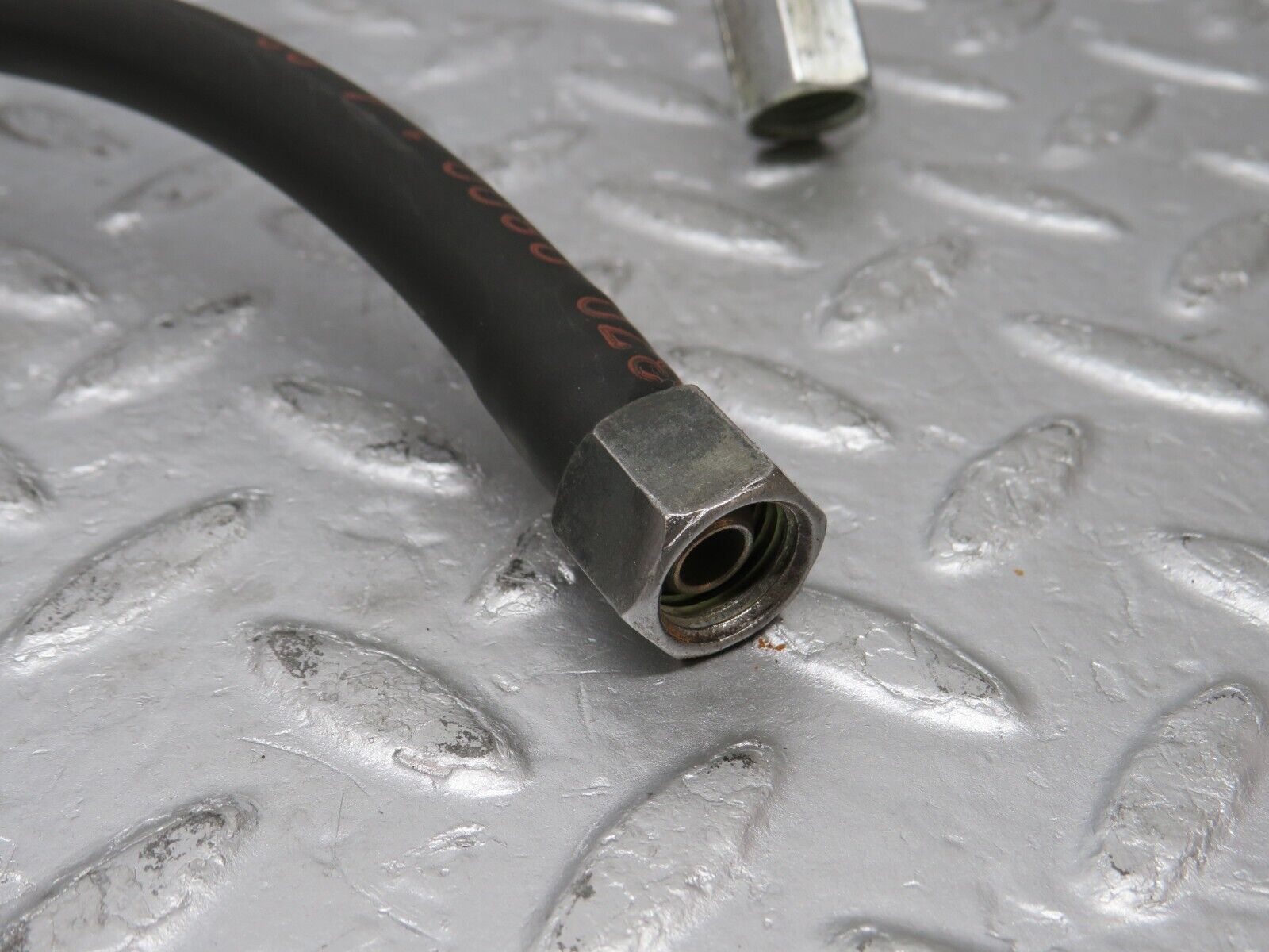 38184 Mercedes-Benz A124 320E Cabriolet Fuel Hose Pipe