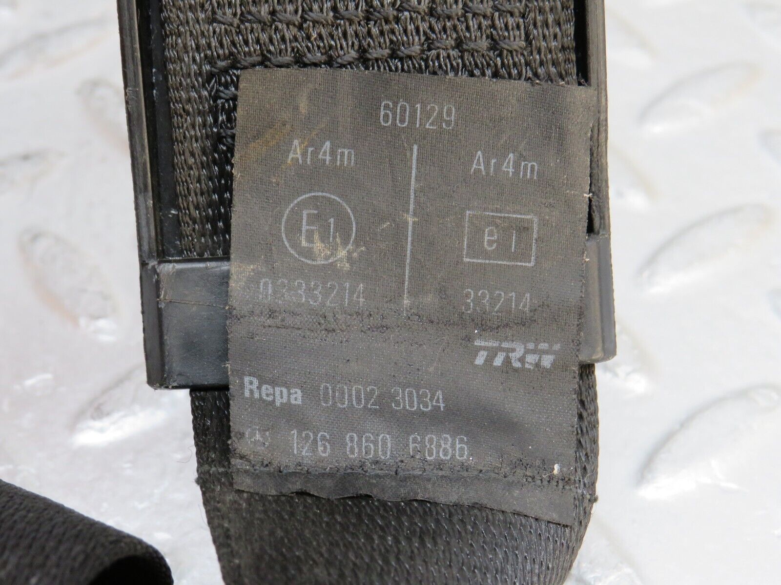 37164 Mercedes-Benz C126 420SEC Coupe Front Left Seat Belt No Buckle 1268606886