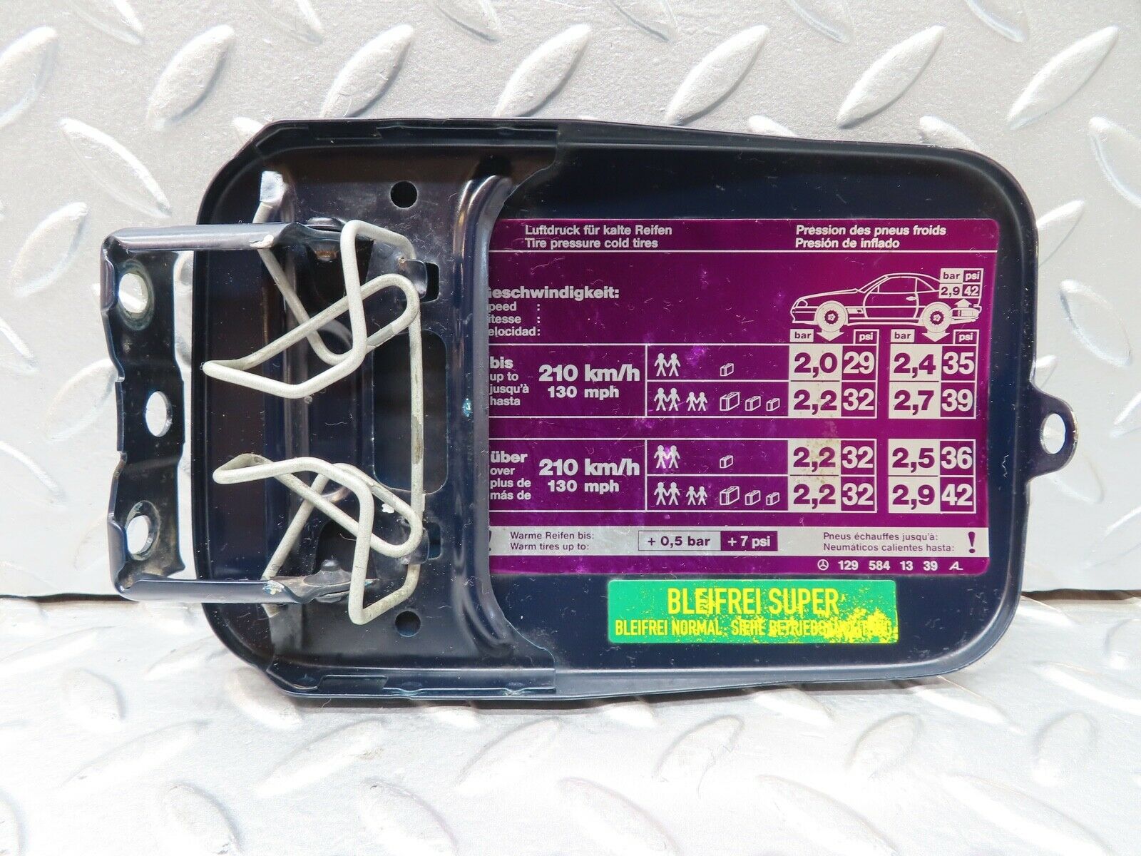 19965 Mercedes-Benz R129 300SL Coupe Fuel Tank Flap Cap 1295841339