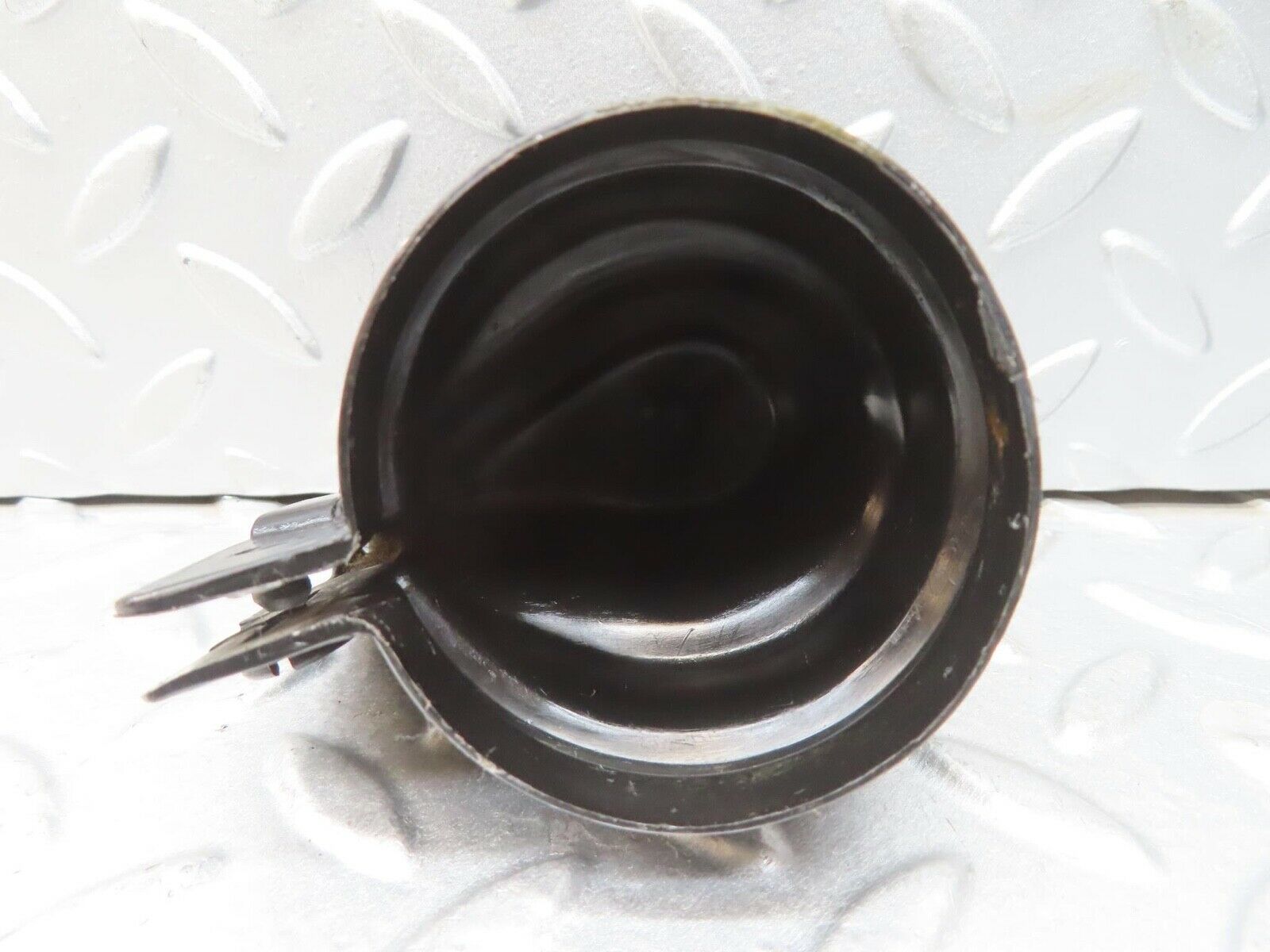 13498 Mercedes-Benz W123 200 Ignition Coil Protective Cap 0001581785