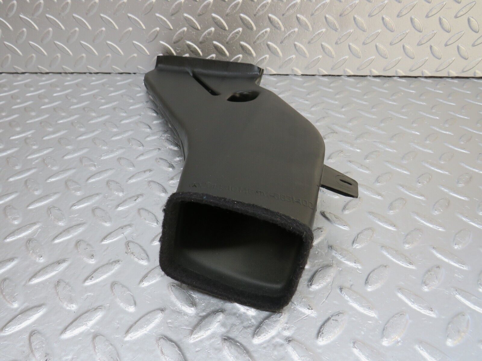 33582 Mercedes-Benz W201 190E 2.0L Air Duct Heater Ventilation Left 2018310146