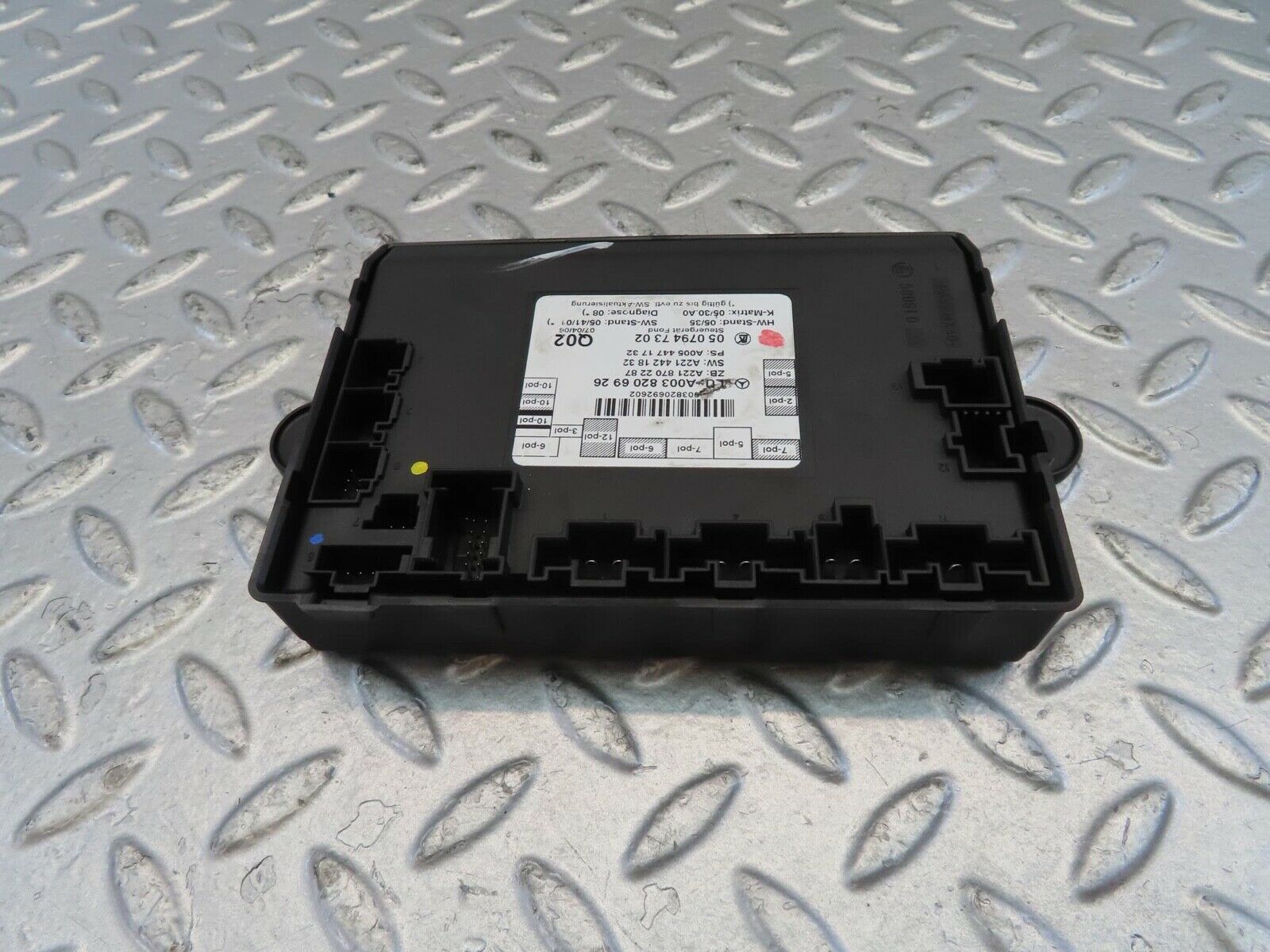 11084 Mercedes-Benz W221 S320 Rear Door Control Unit 2218702287